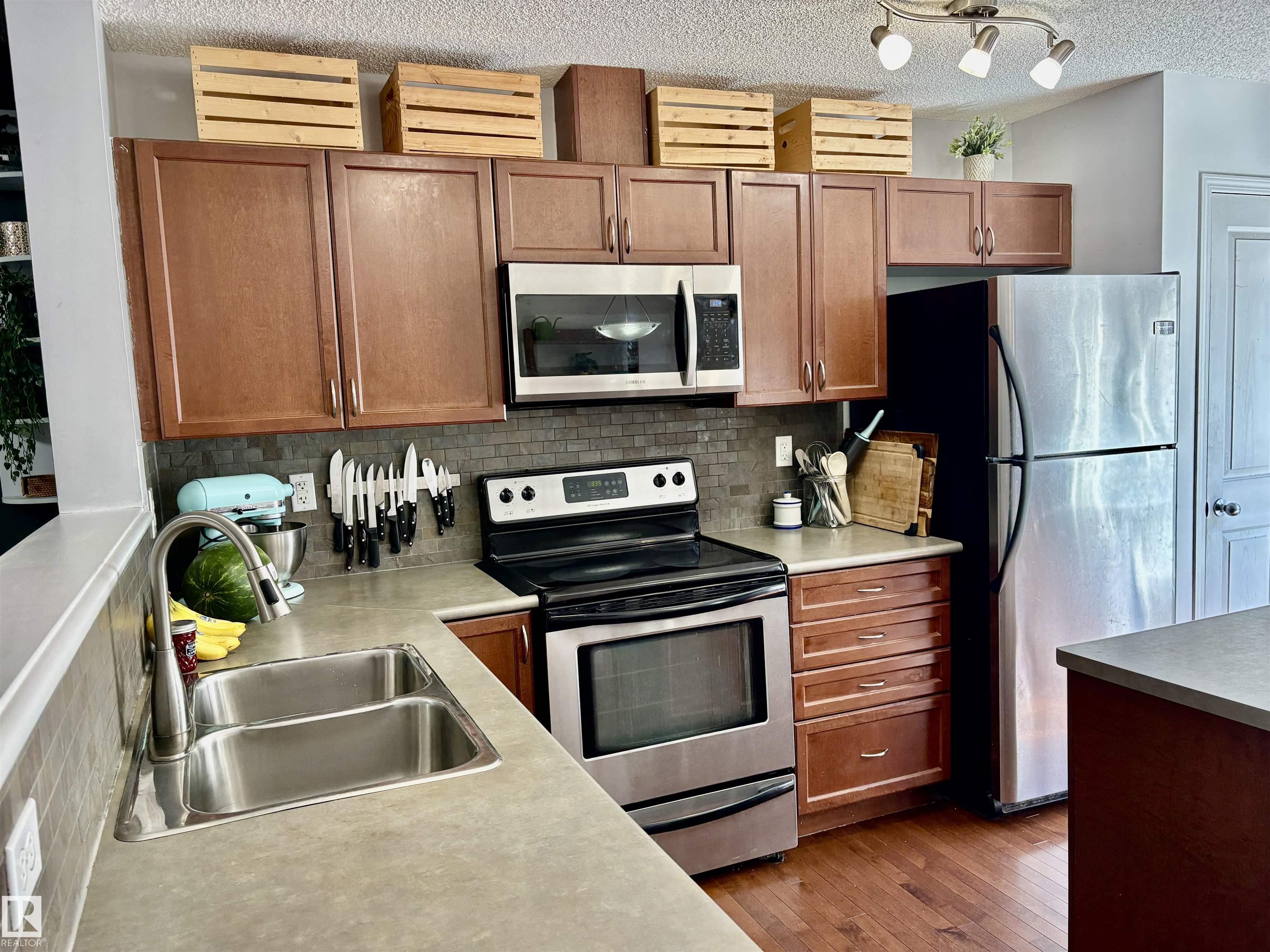 Photo 10 at 184 - 1804 70 Street SW, Summerside, Edmonton