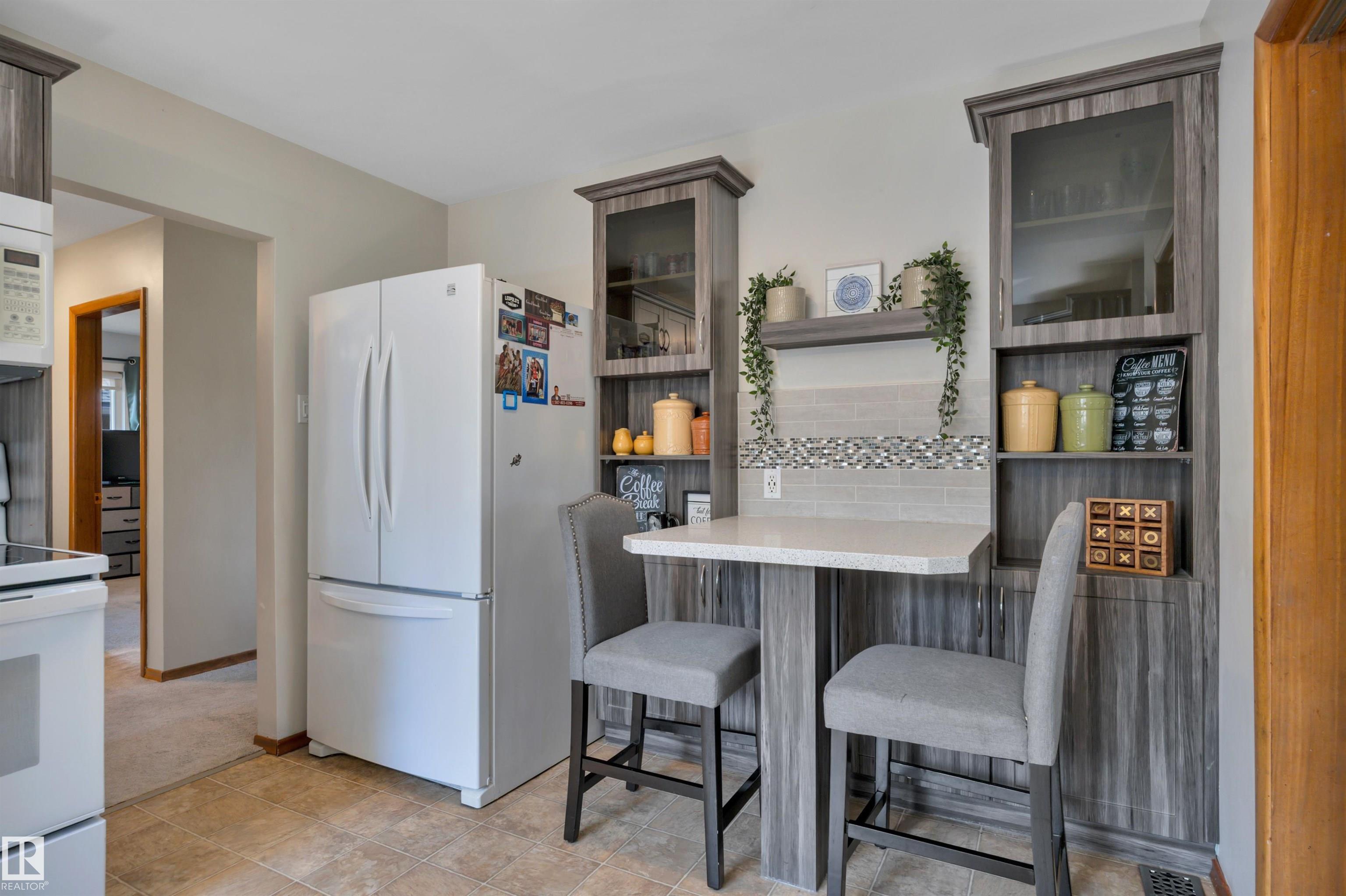 Photo 16 at 9835 74 Street NW, Terrace Heights, Edmonton