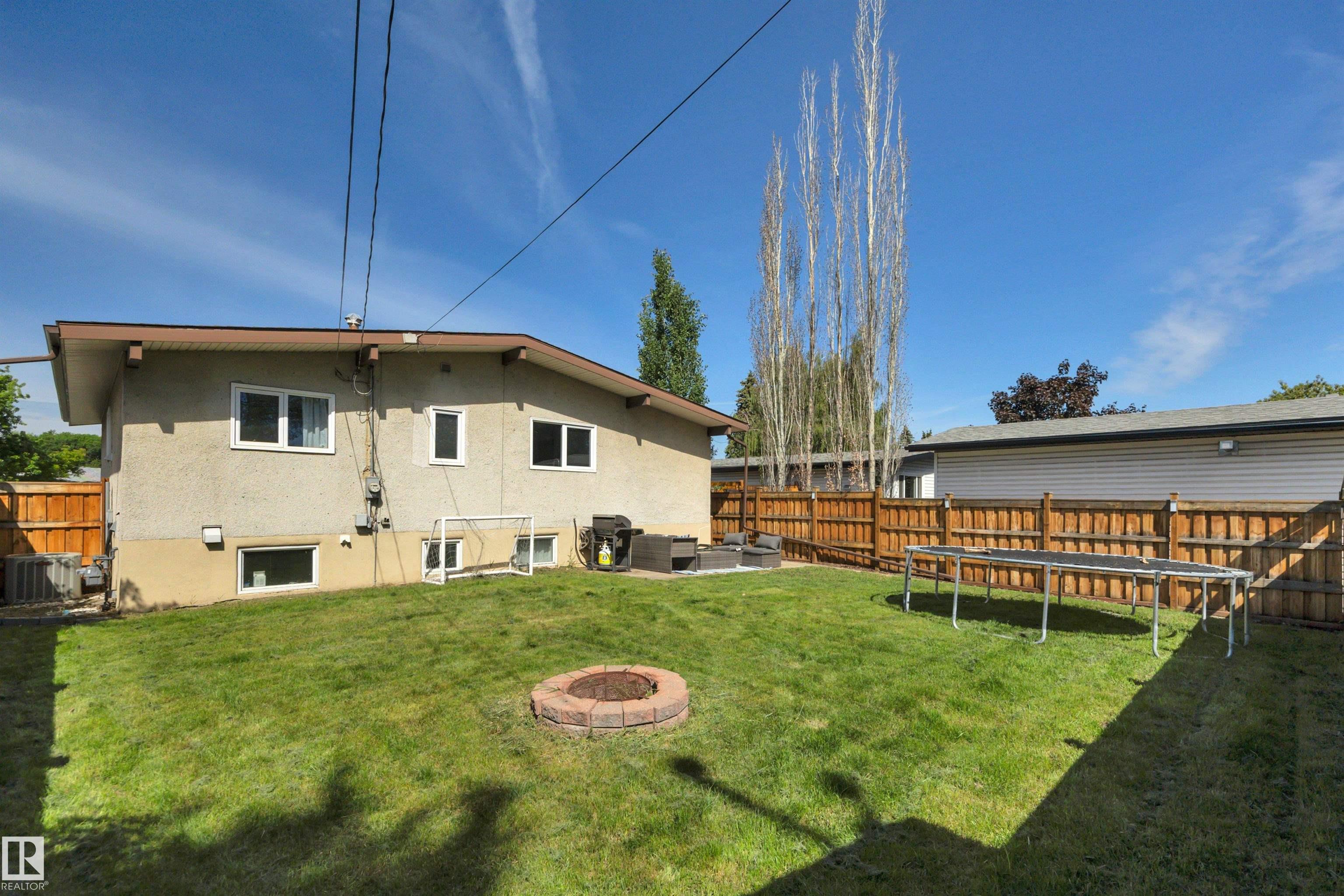 Photo 3 at 9835 74 Street NW, Terrace Heights, Edmonton