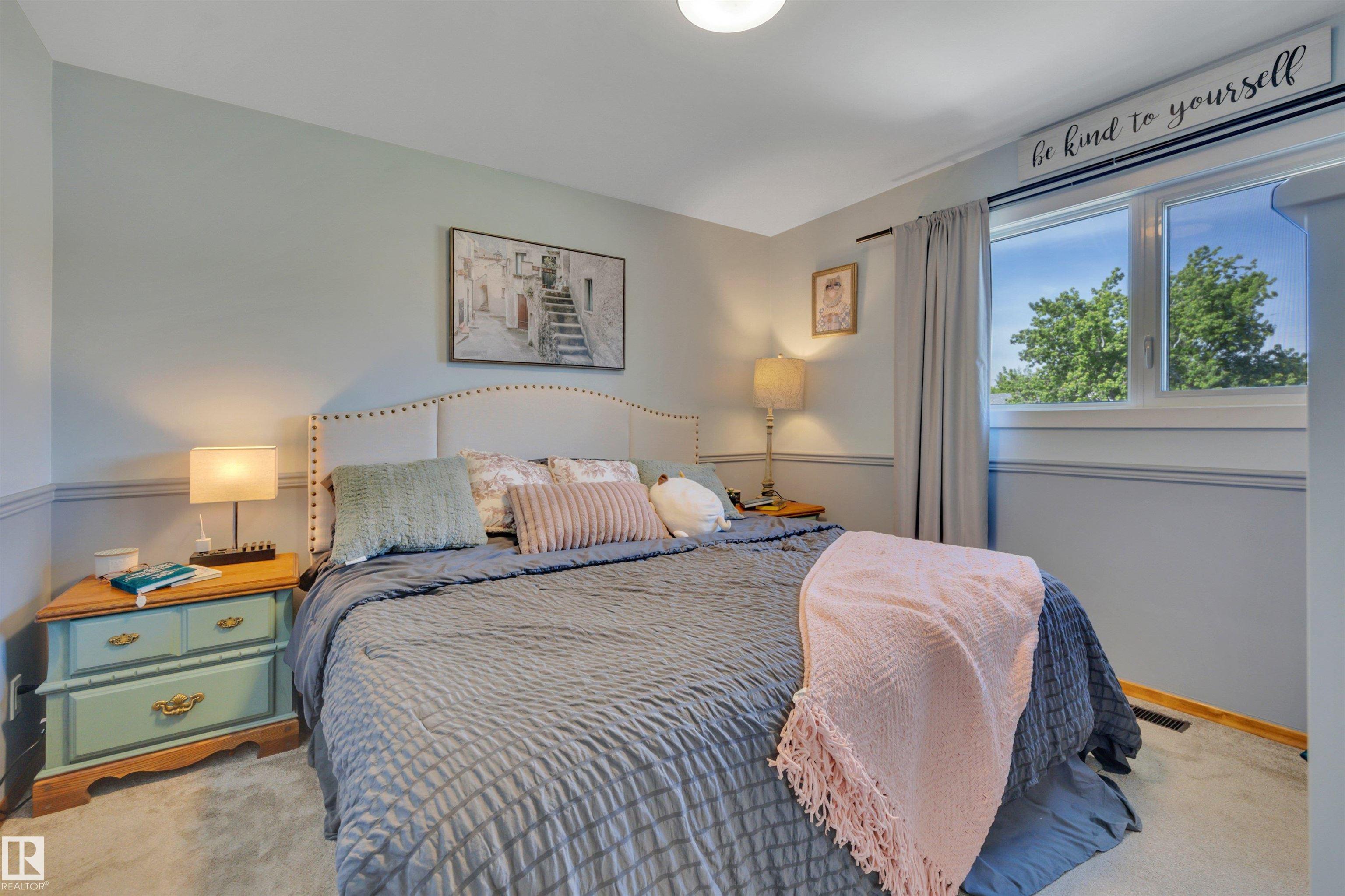 Photo 22 at 9835 74 Street NW, Terrace Heights, Edmonton