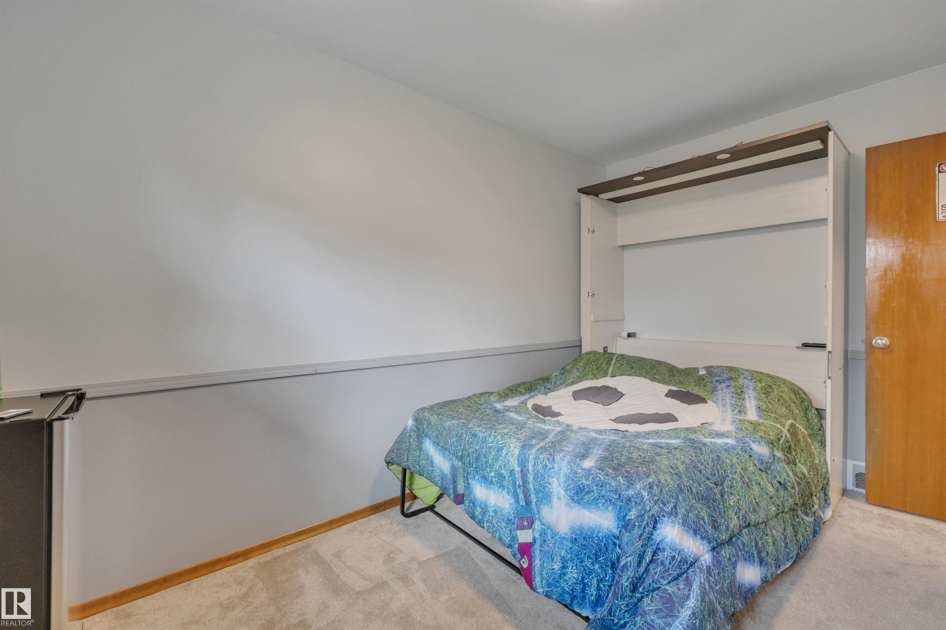 Photo 27 at 9835 74 Street NW, Terrace Heights, Edmonton