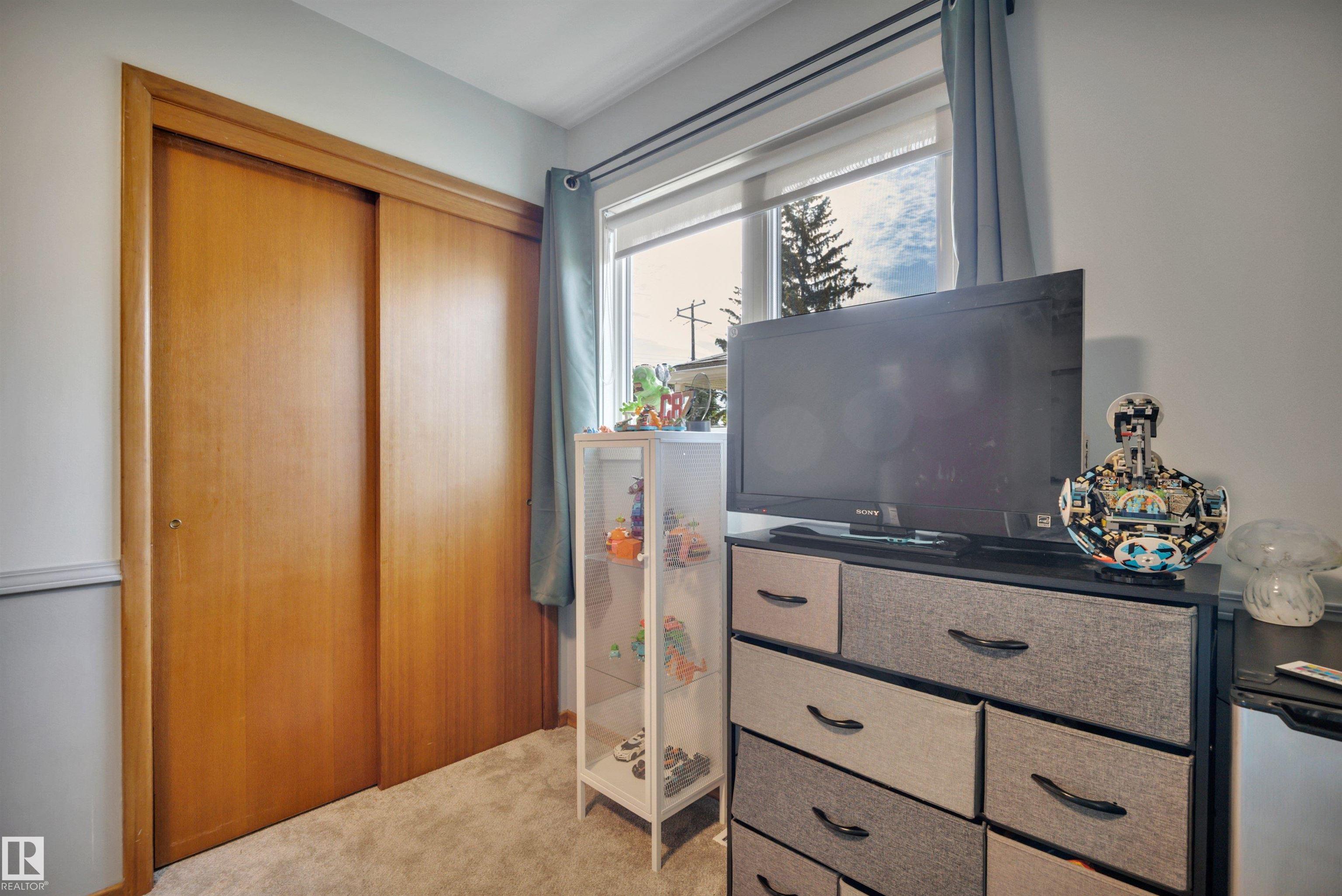 Photo 30 at 9835 74 Street NW, Terrace Heights, Edmonton