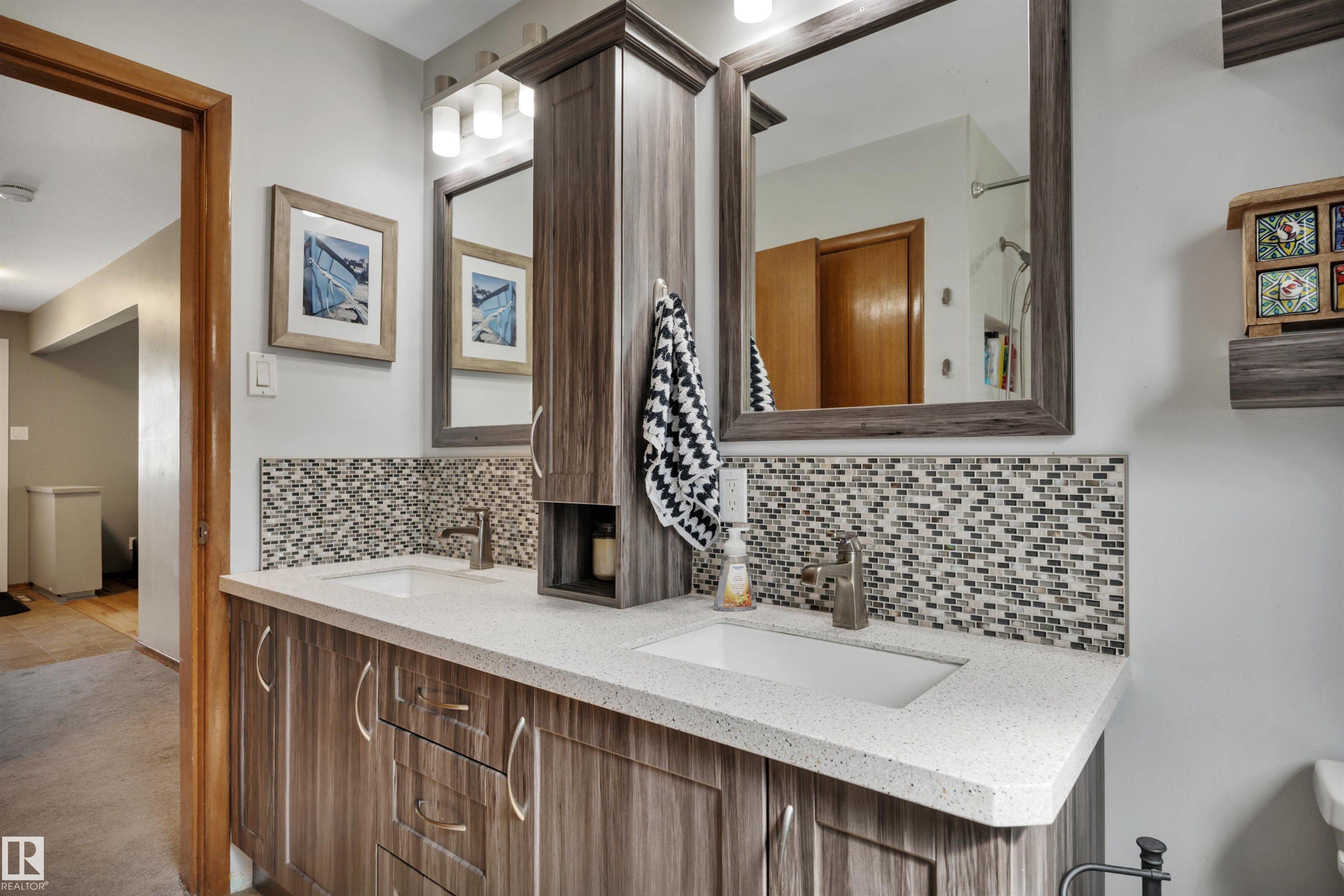 Photo 33 at 9835 74 Street NW, Terrace Heights, Edmonton