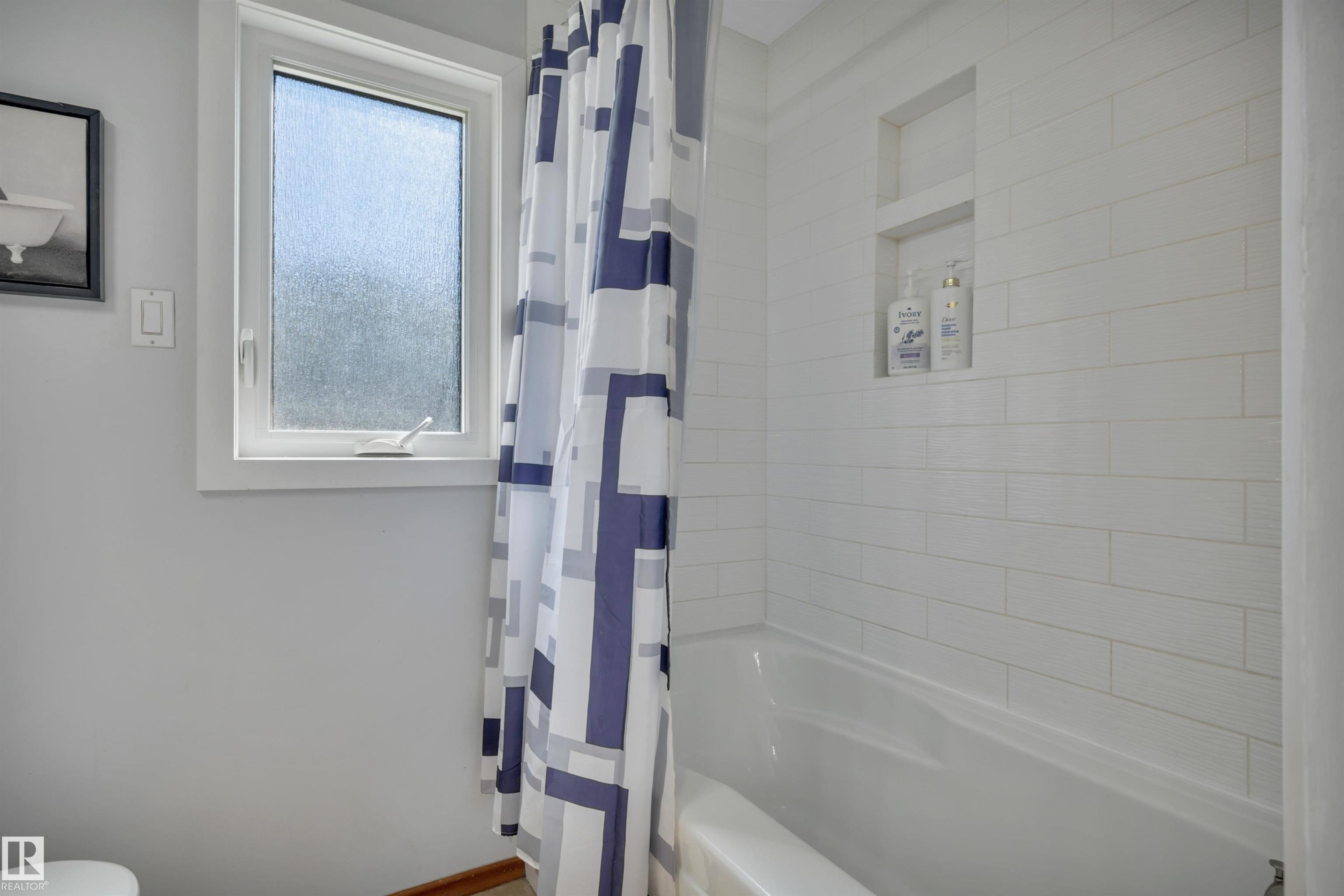 Photo 34 at 9835 74 Street NW, Terrace Heights, Edmonton