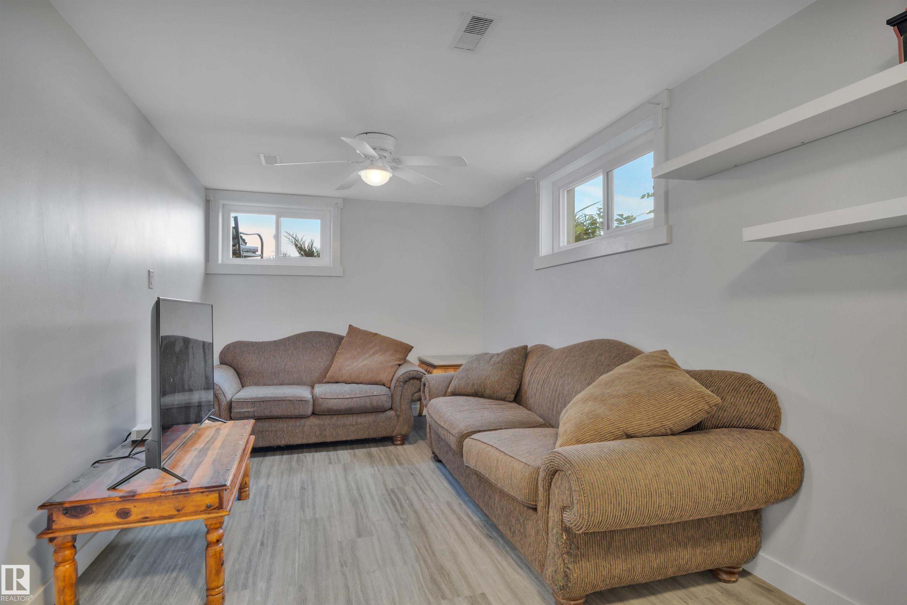 Photo 38 at 9835 74 Street NW, Terrace Heights, Edmonton