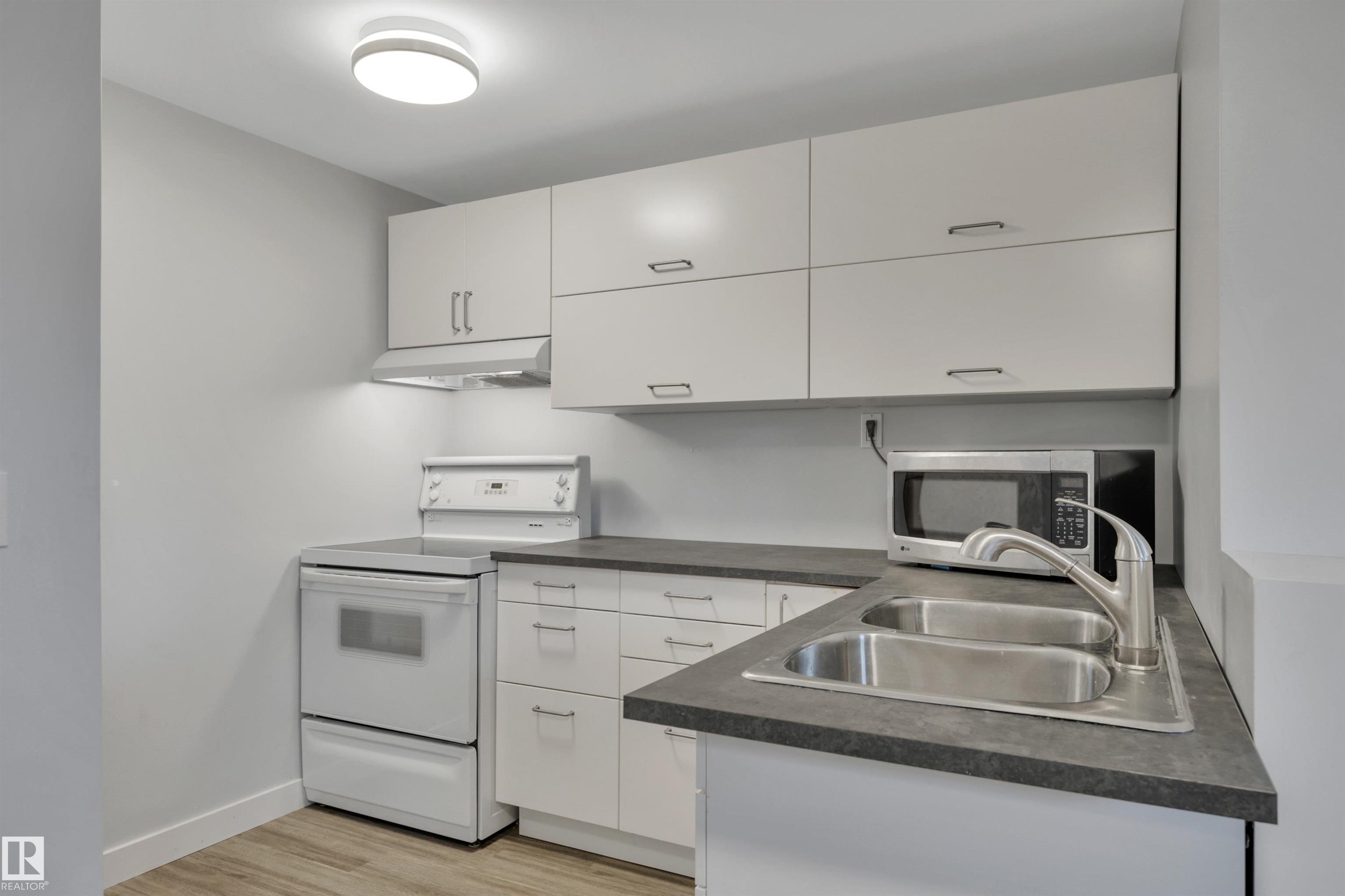 Photo 46 at 9835 74 Street NW, Terrace Heights, Edmonton