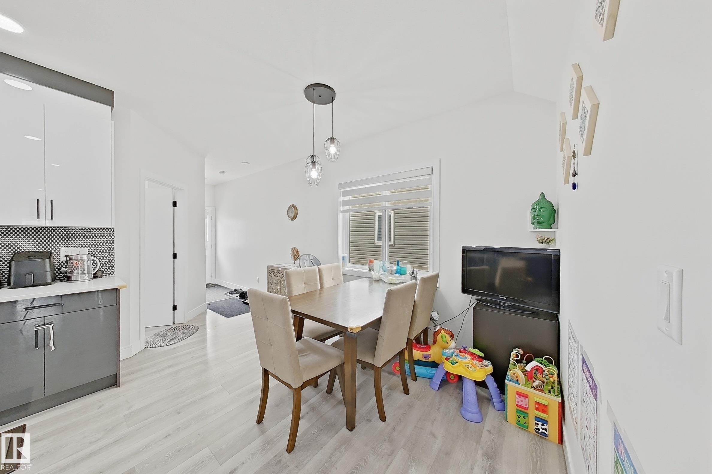 Photo 12 at 1719 26a Street NW, Laurel, Edmonton