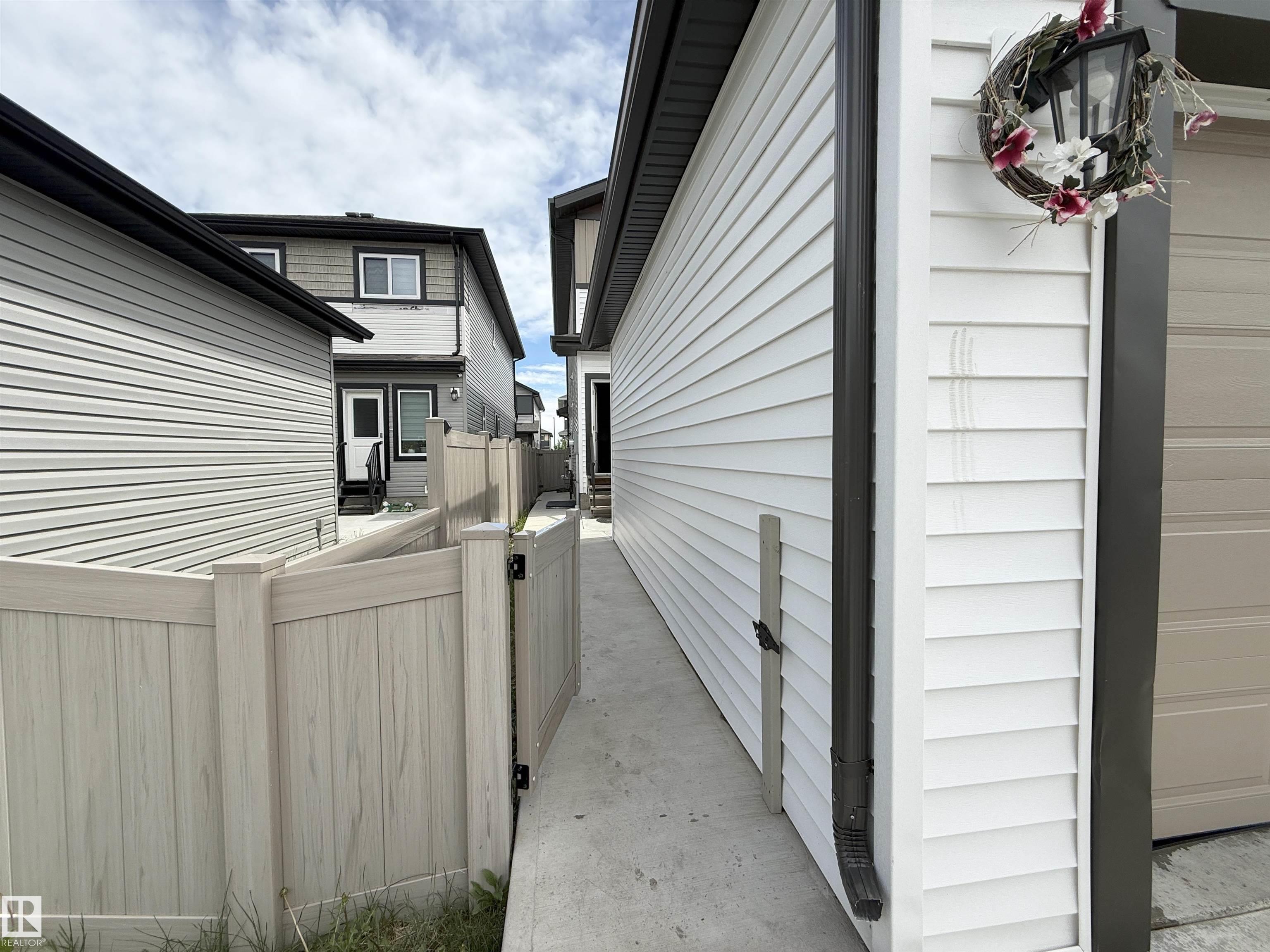 Photo 31 at 1719 26a Street NW, Laurel, Edmonton