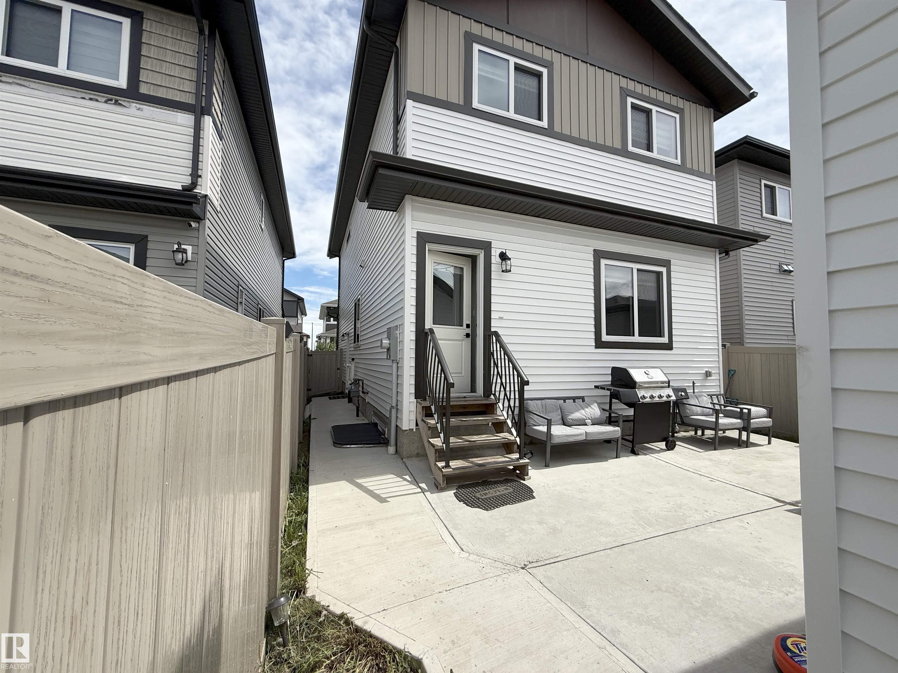 Photo 33 at 1719 26a Street NW, Laurel, Edmonton