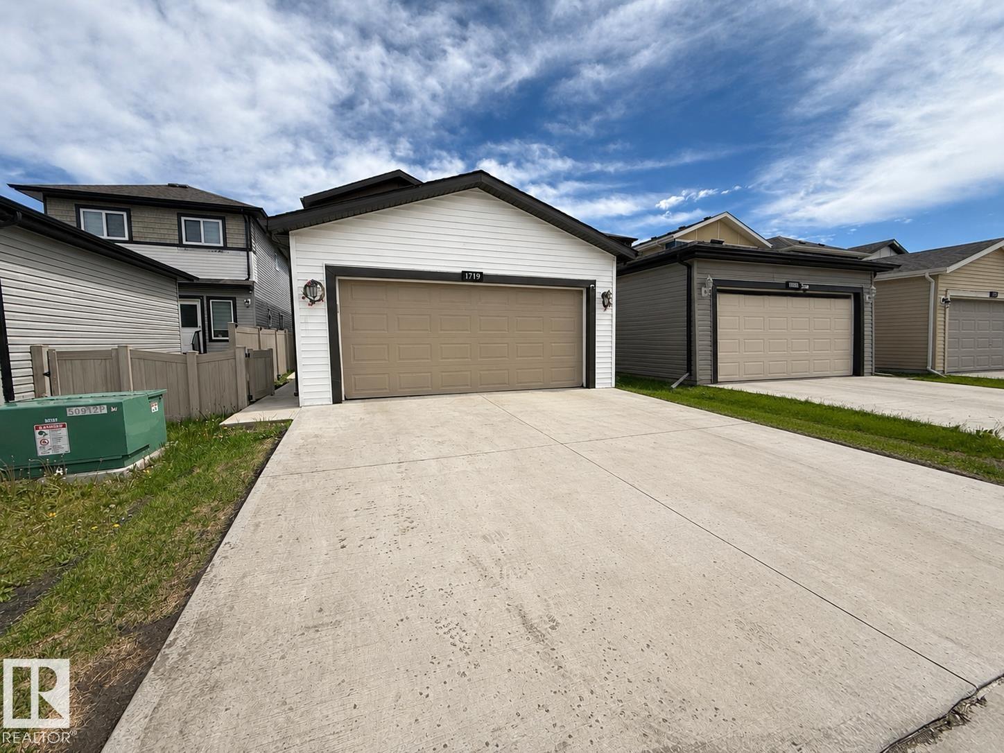 Photo 43 at 1719 26a Street NW, Laurel, Edmonton