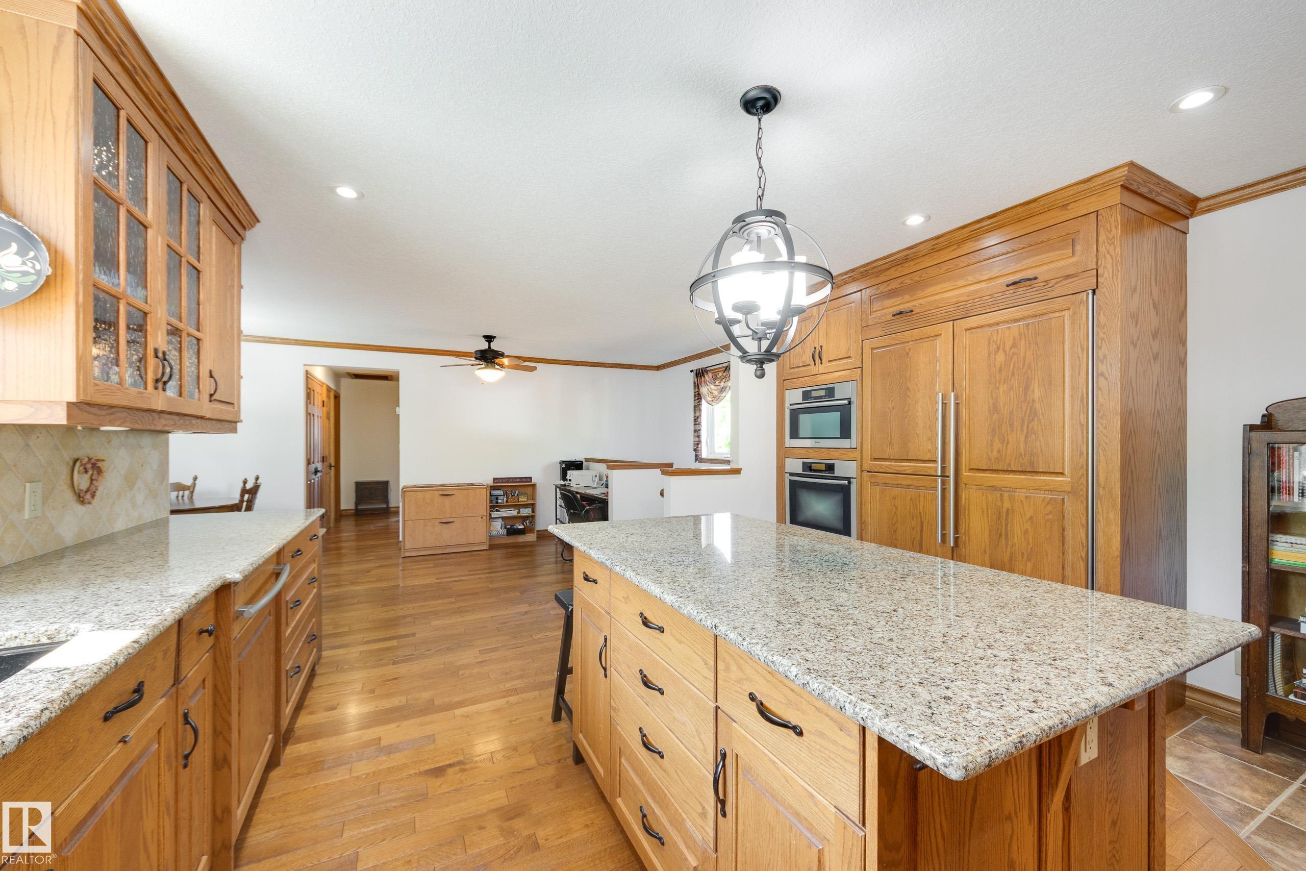 Photo 26 at 7216 103 Avenue NW, Terrace Heights, Edmonton