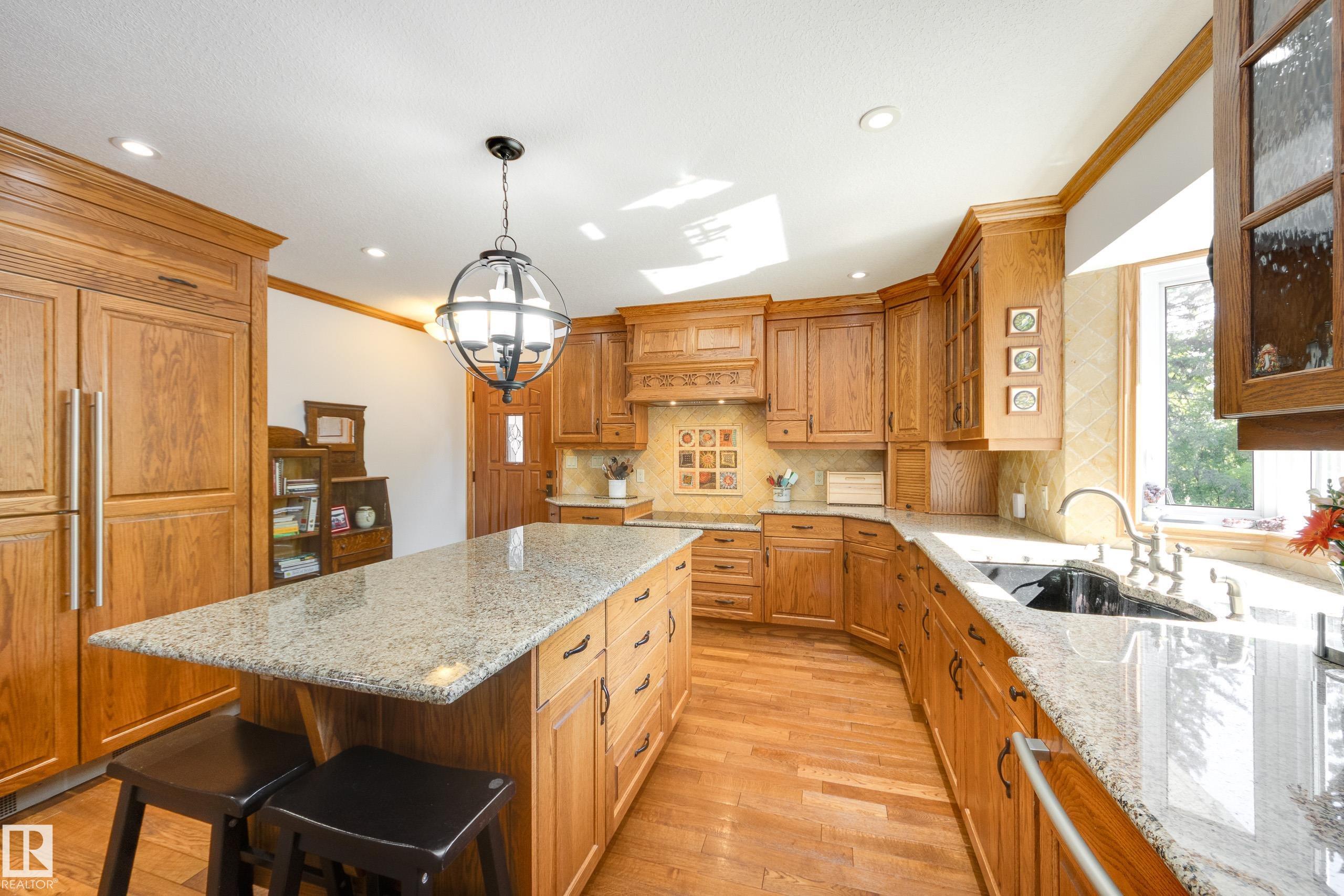 Photo 28 at 7216 103 Avenue NW, Terrace Heights, Edmonton
