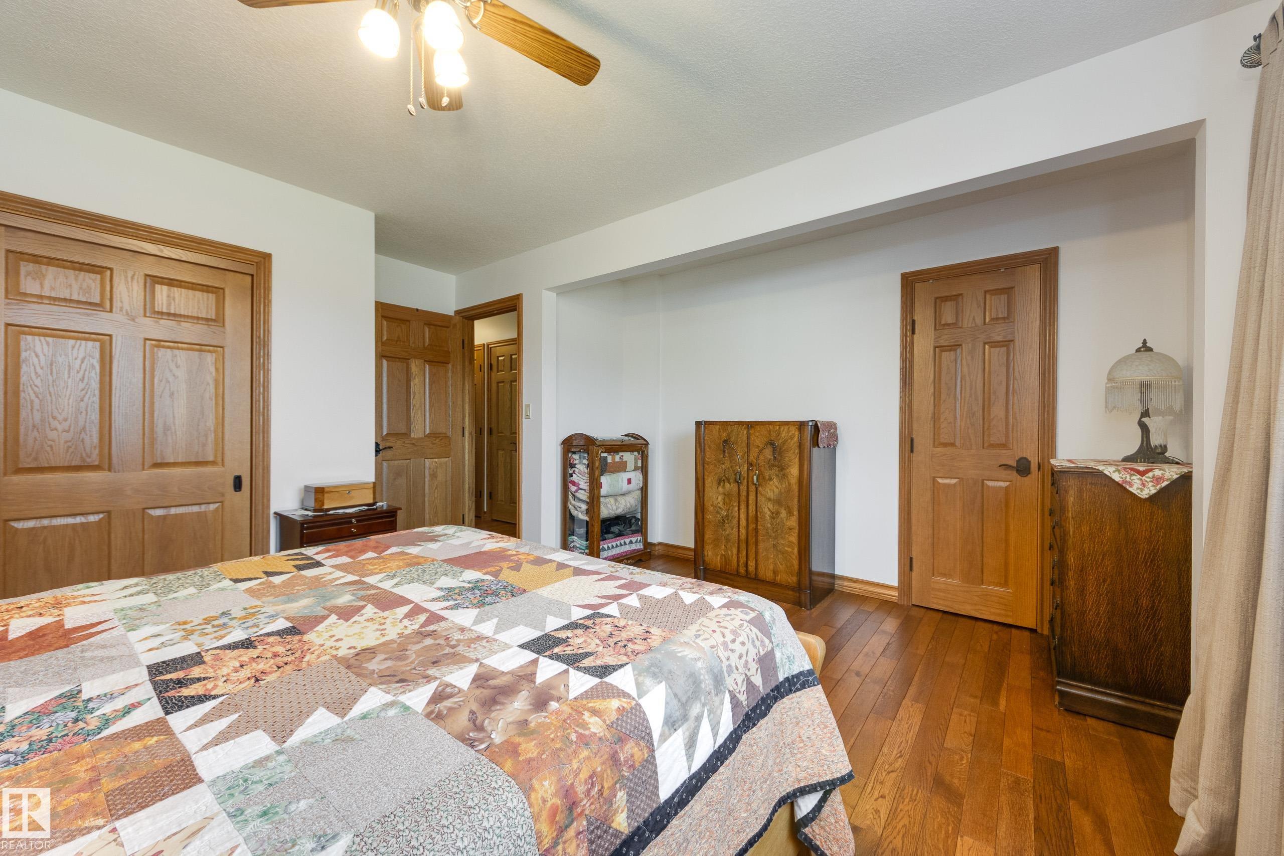 Photo 35 at 7216 103 Avenue NW, Terrace Heights, Edmonton