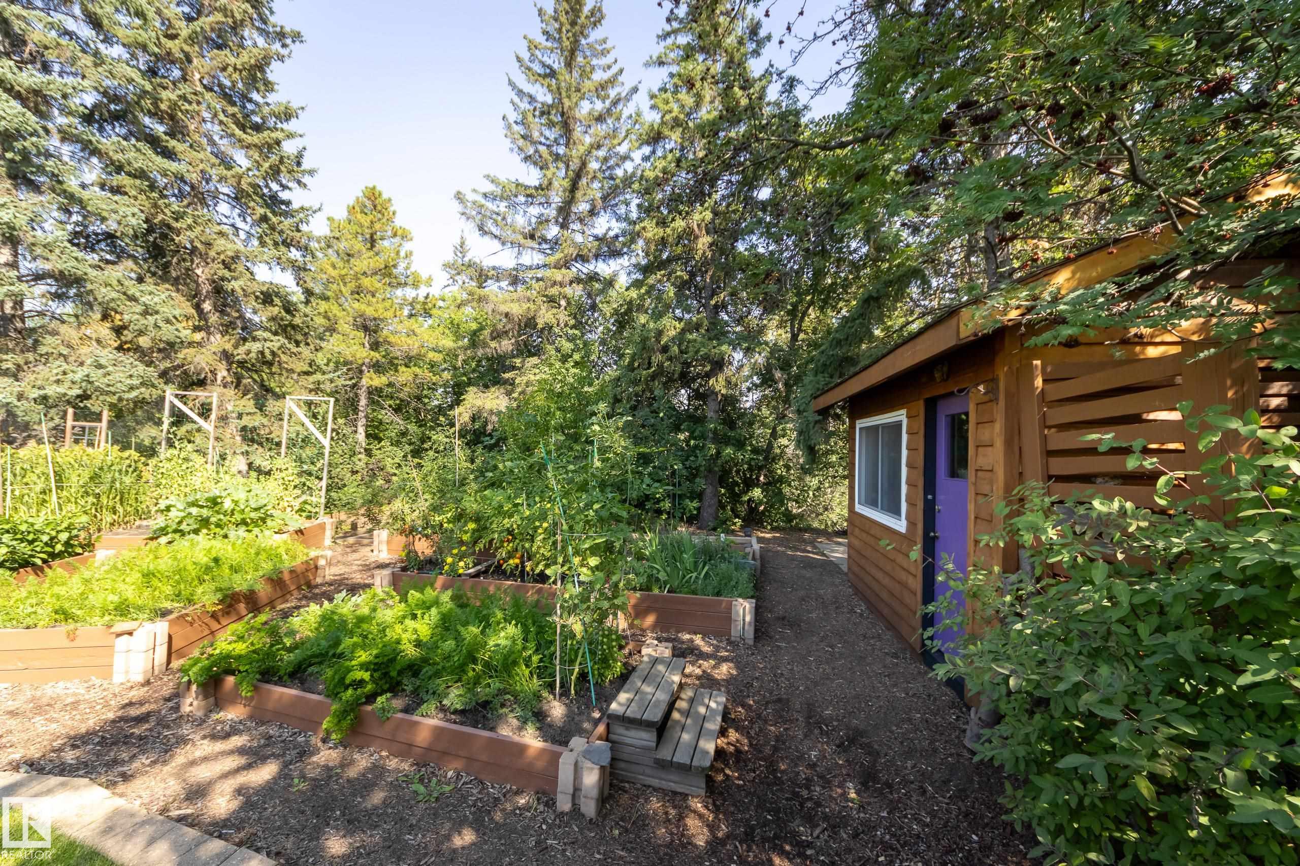 Photo 69 at 7216 103 Avenue NW, Terrace Heights, Edmonton