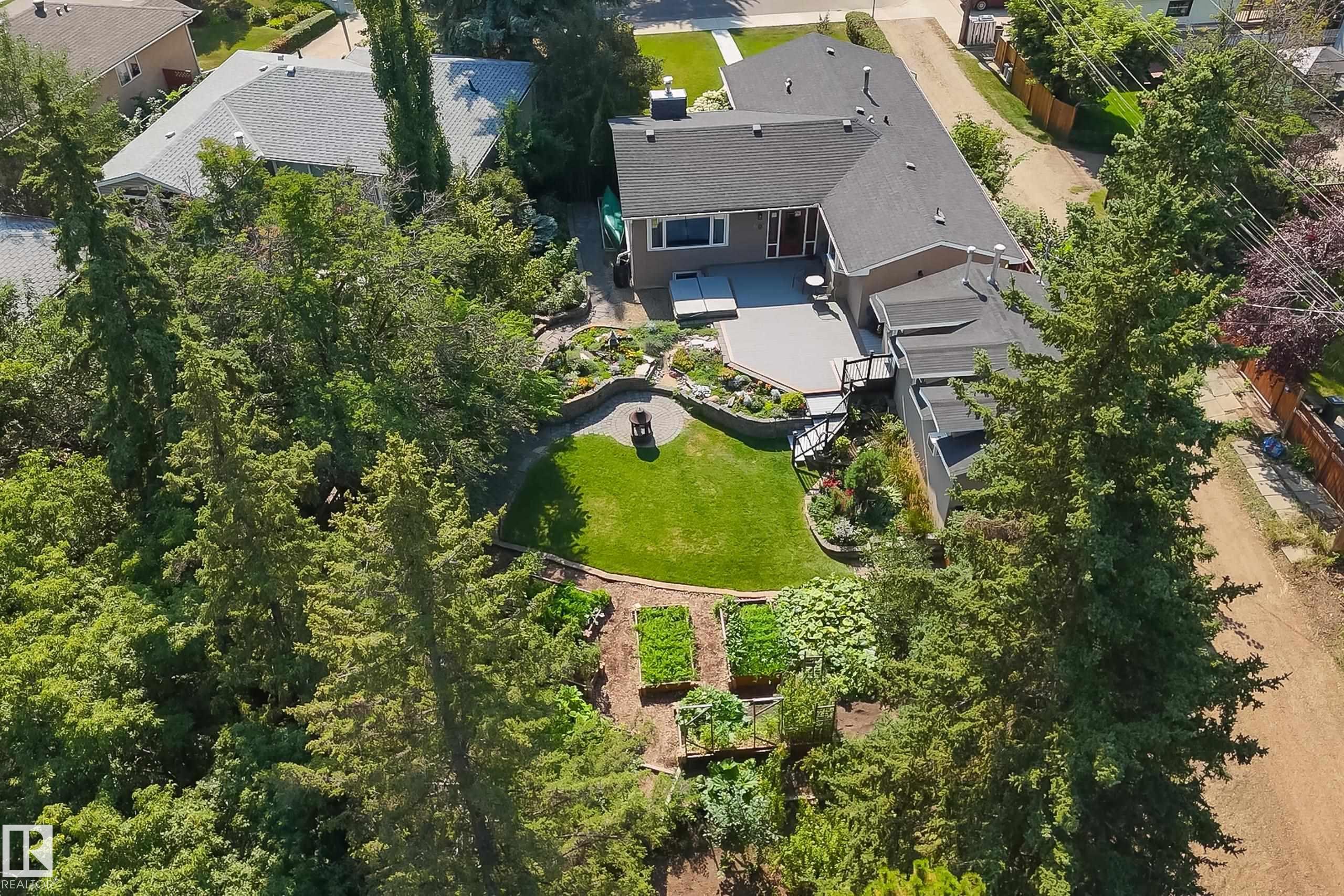 Photo 74 at 7216 103 Avenue NW, Terrace Heights, Edmonton