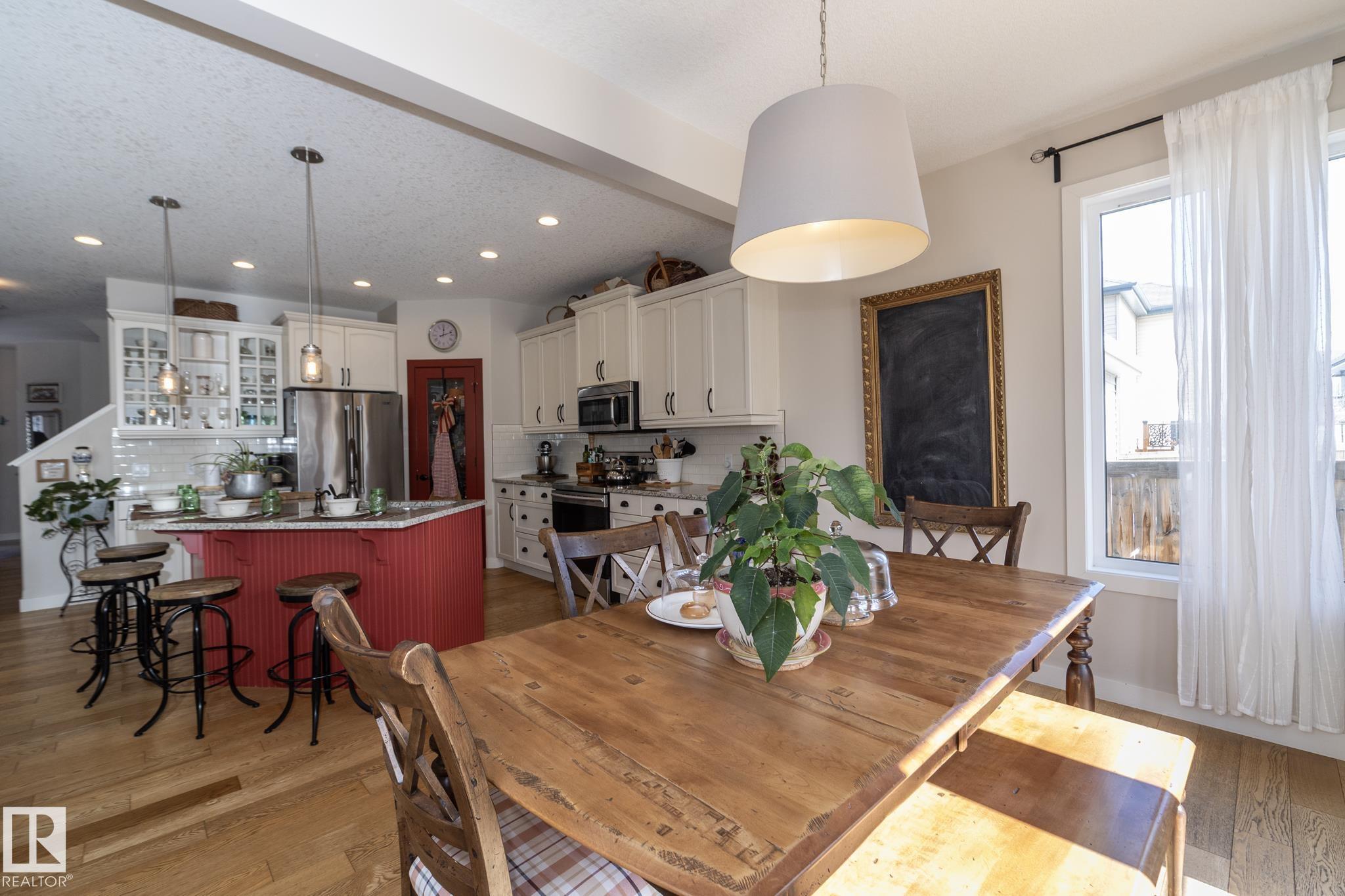 Photo 16 at 5315 17 Avenue SW, Walker, Edmonton