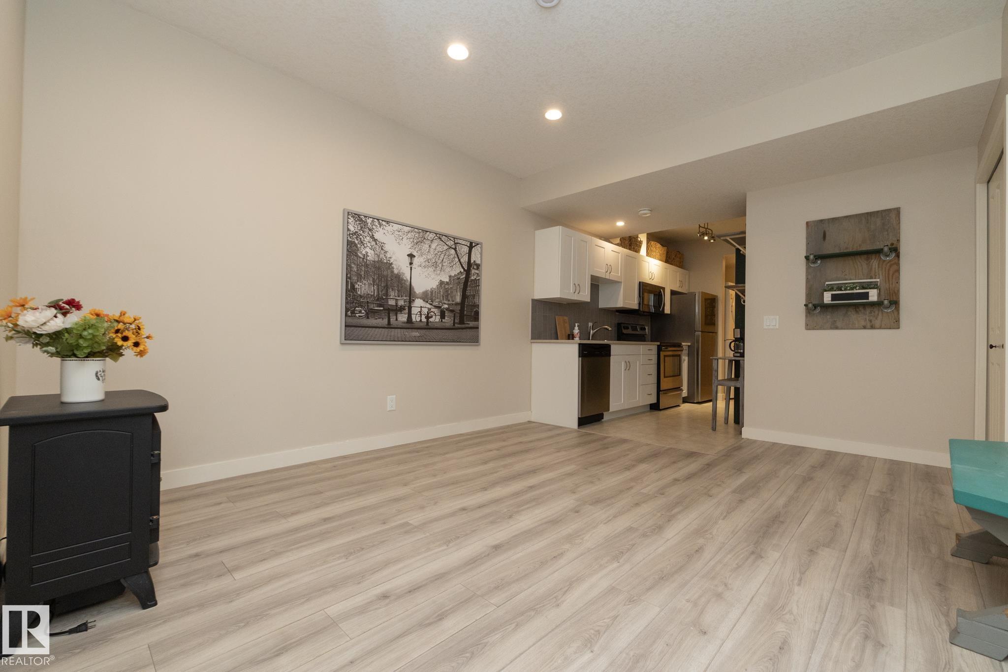 Photo 36 at 5315 17 Avenue SW, Walker, Edmonton