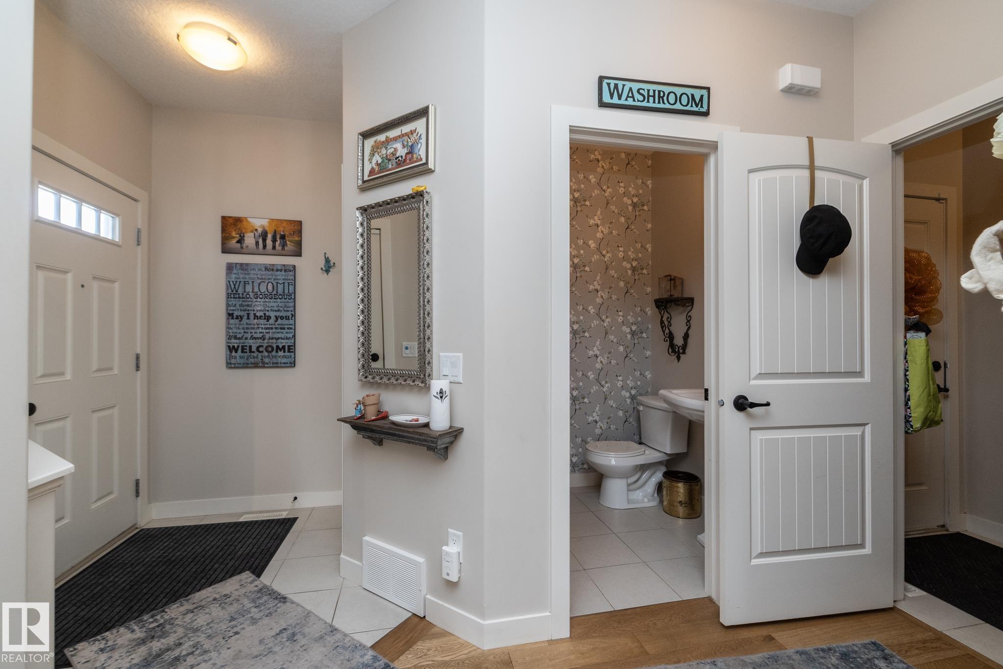 Photo 5 at 5315 17 Avenue SW, Walker, Edmonton