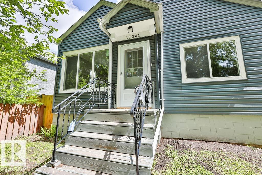 Photo 2 at 11241 88 Street NW, Parkdale, Edmonton