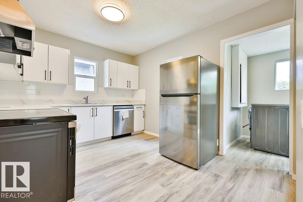 Photo 15 at 11241 88 Street NW, Parkdale, Edmonton