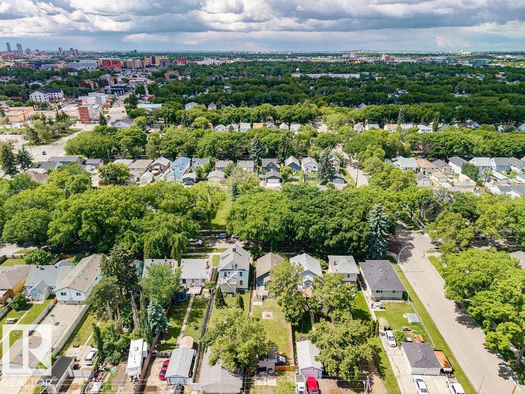 Photo 45 at 11241 88 Street NW, Parkdale, Edmonton