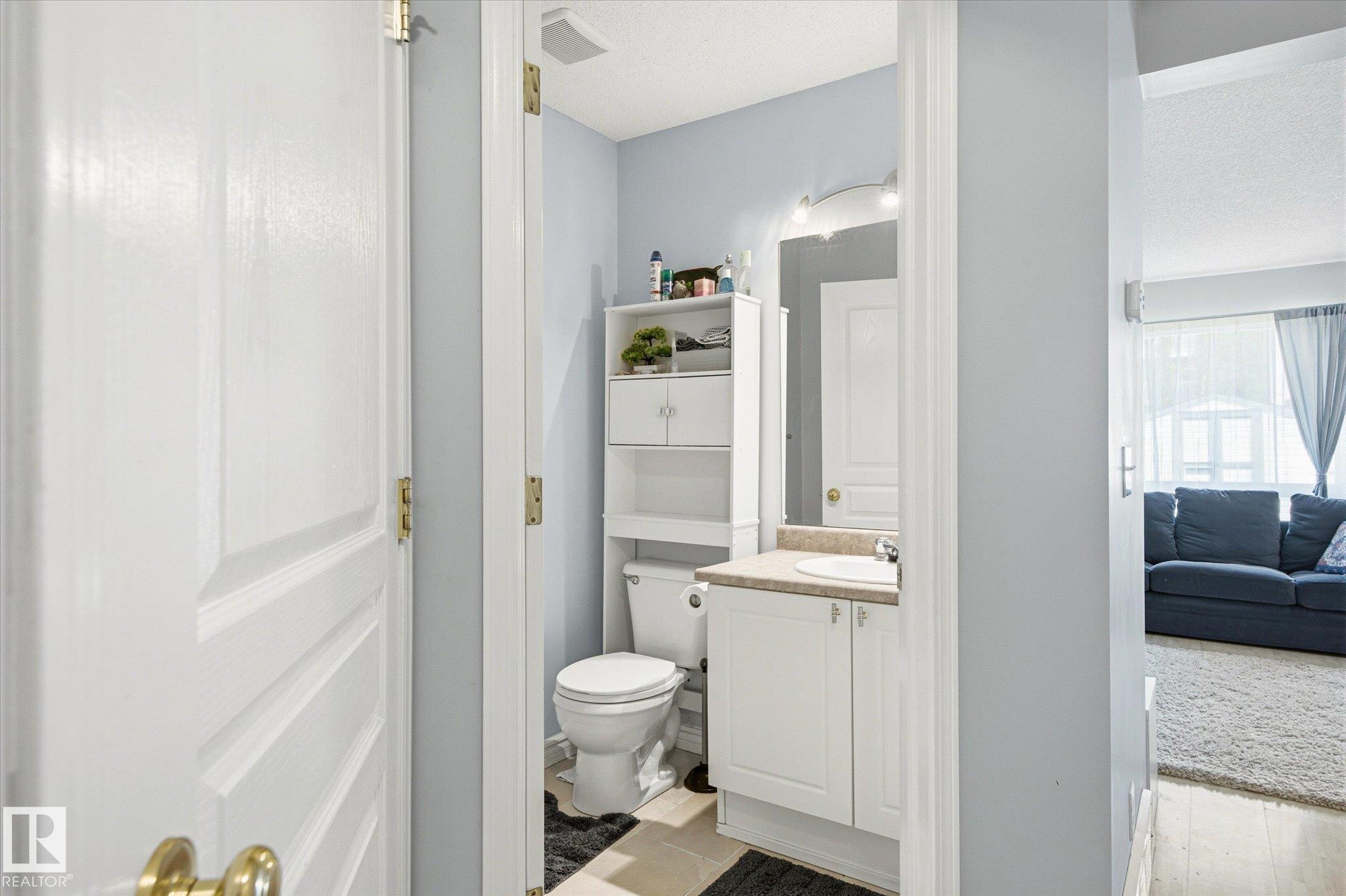 Photo 20 at 20004 54a Avenue NW, The Hamptons, Edmonton