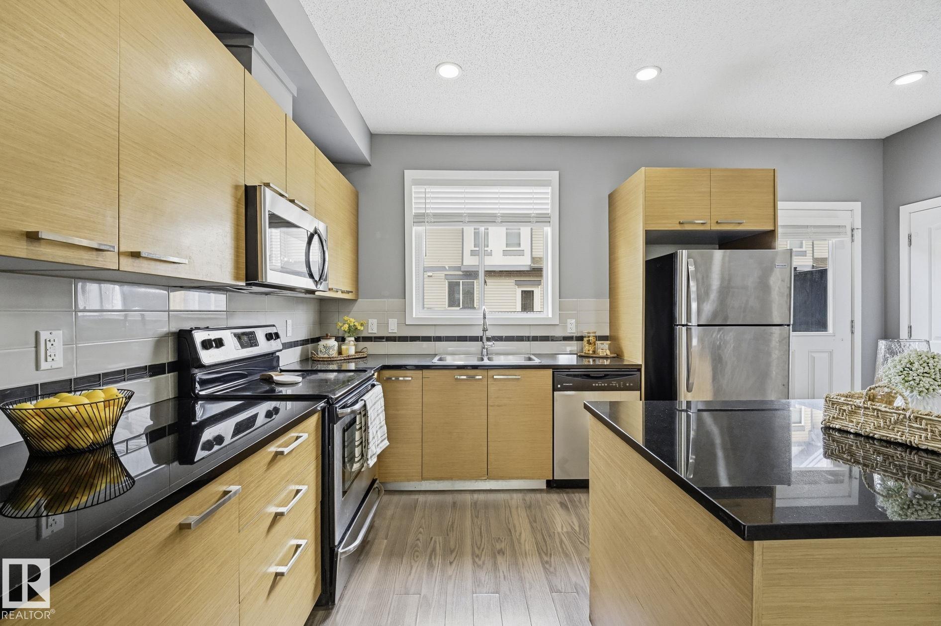 Photo 7 at 23 - 655 Watt Boulevard SW, Walker, Edmonton