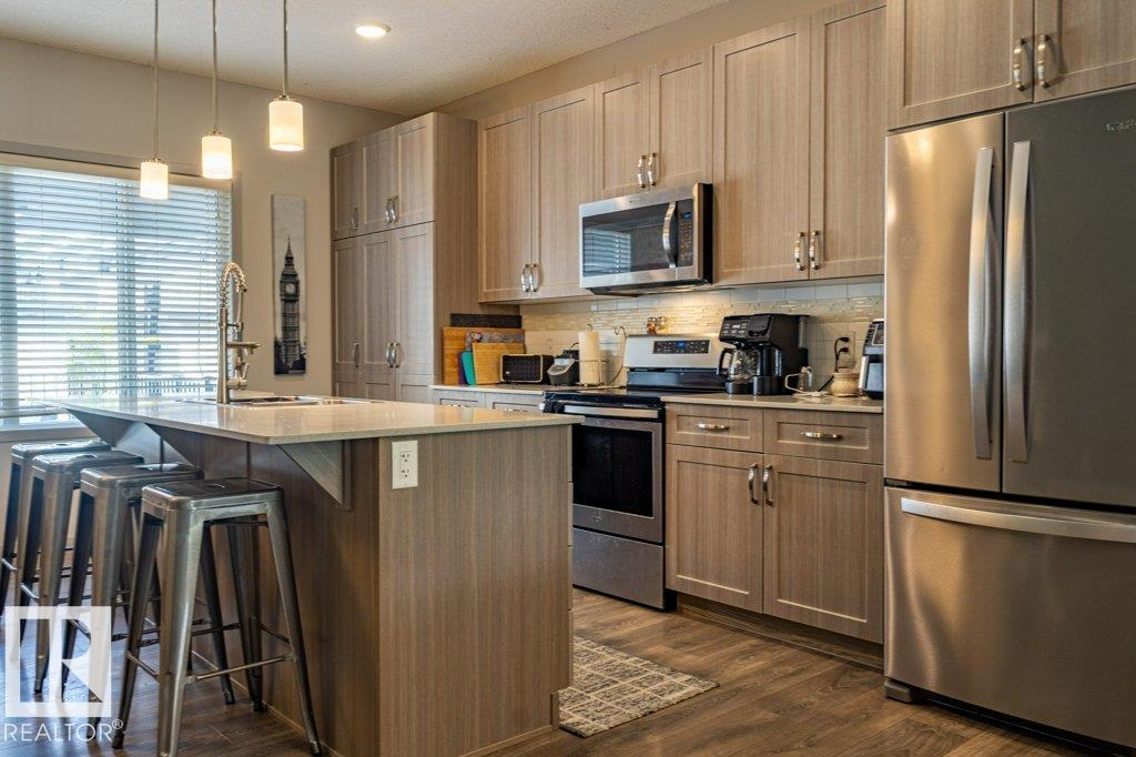 Photo 3 at 17123 49 Street NW, Cy Becker, Edmonton