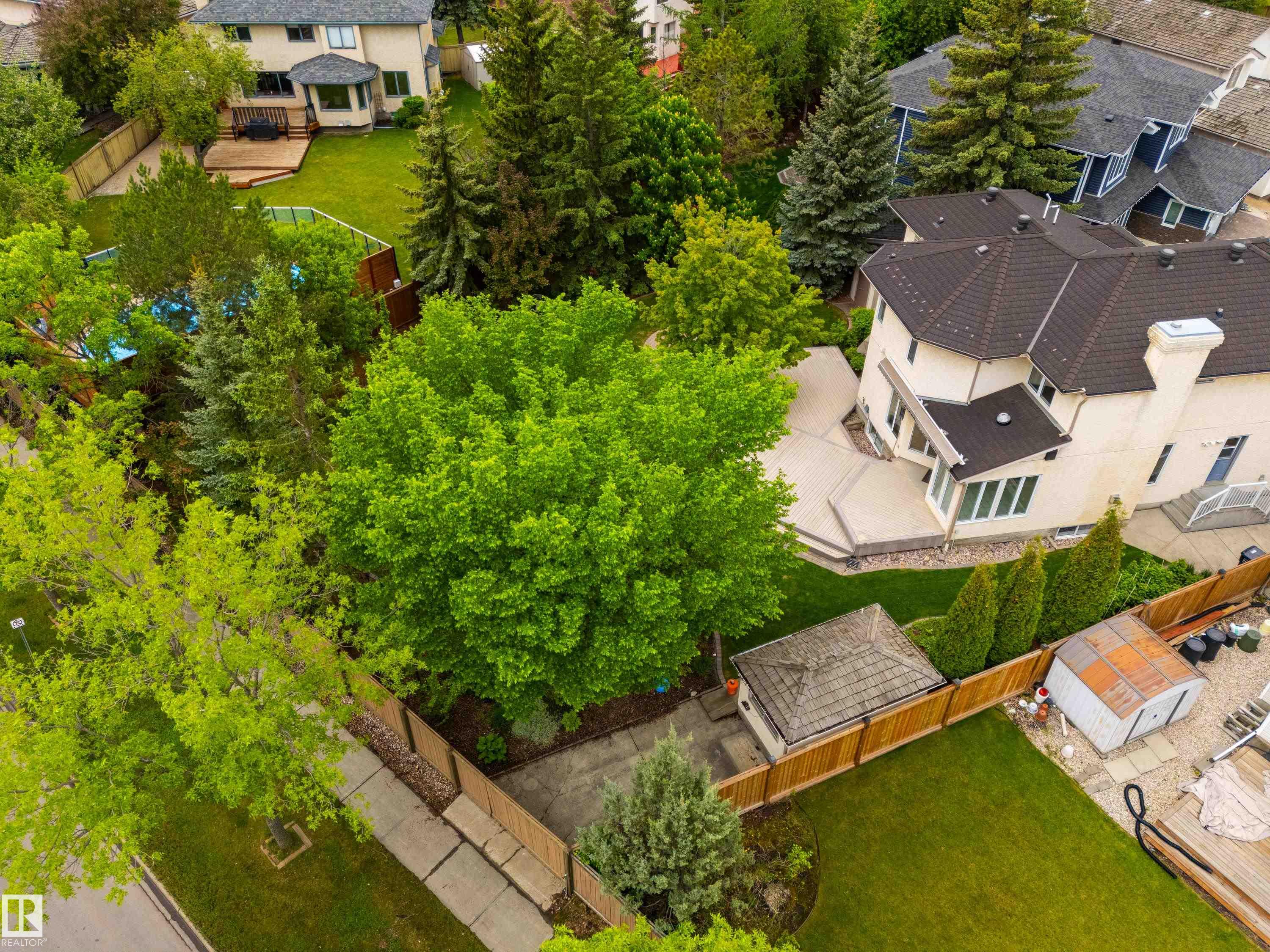 Photo 2 at 582 Buchanan Road NW, Bulyea Heights, Edmonton