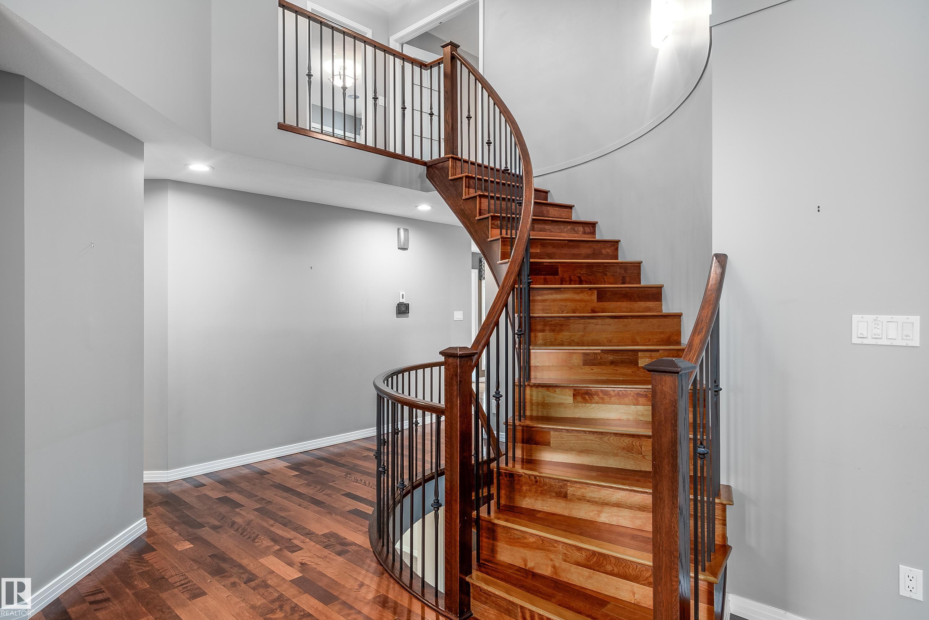 Photo 12 at 582 Buchanan Road NW, Bulyea Heights, Edmonton