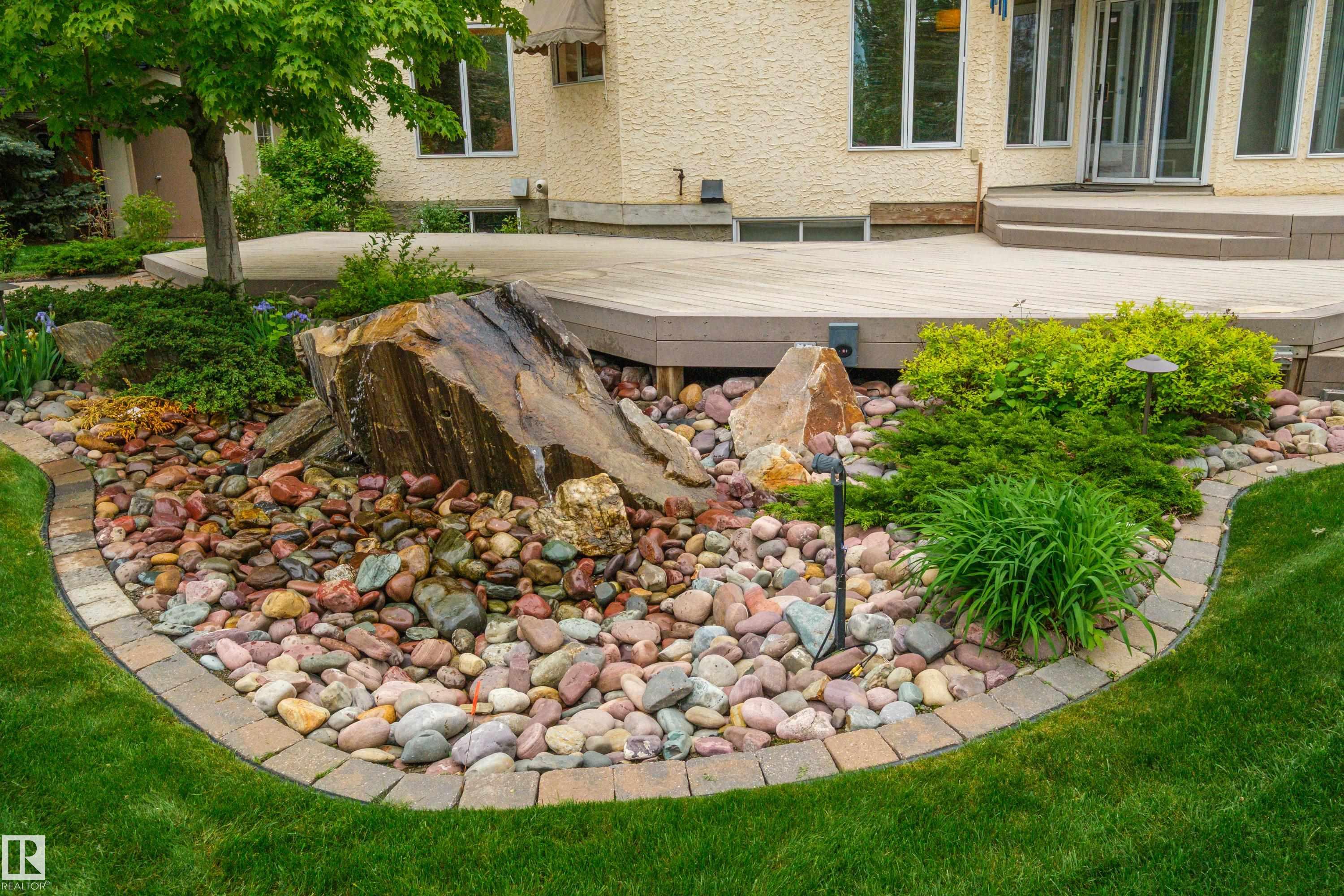 Photo 5 at 582 Buchanan Road NW, Bulyea Heights, Edmonton