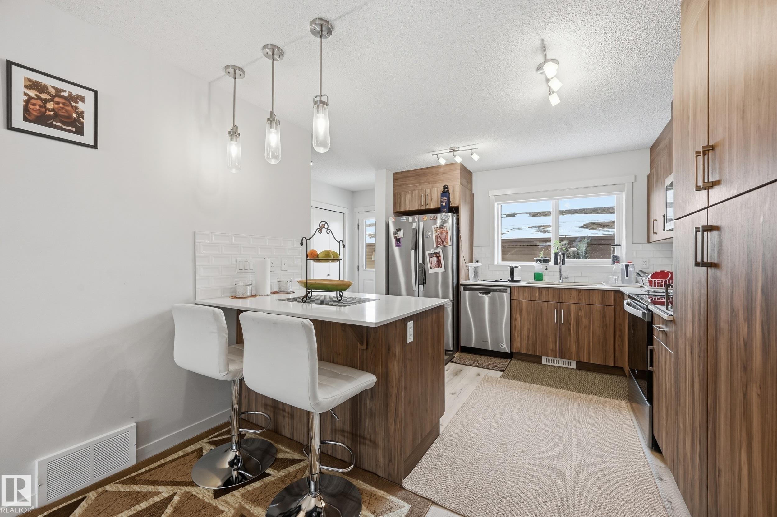 Photo 11 at 2608 201 Street NW, The Uplands, Edmonton
