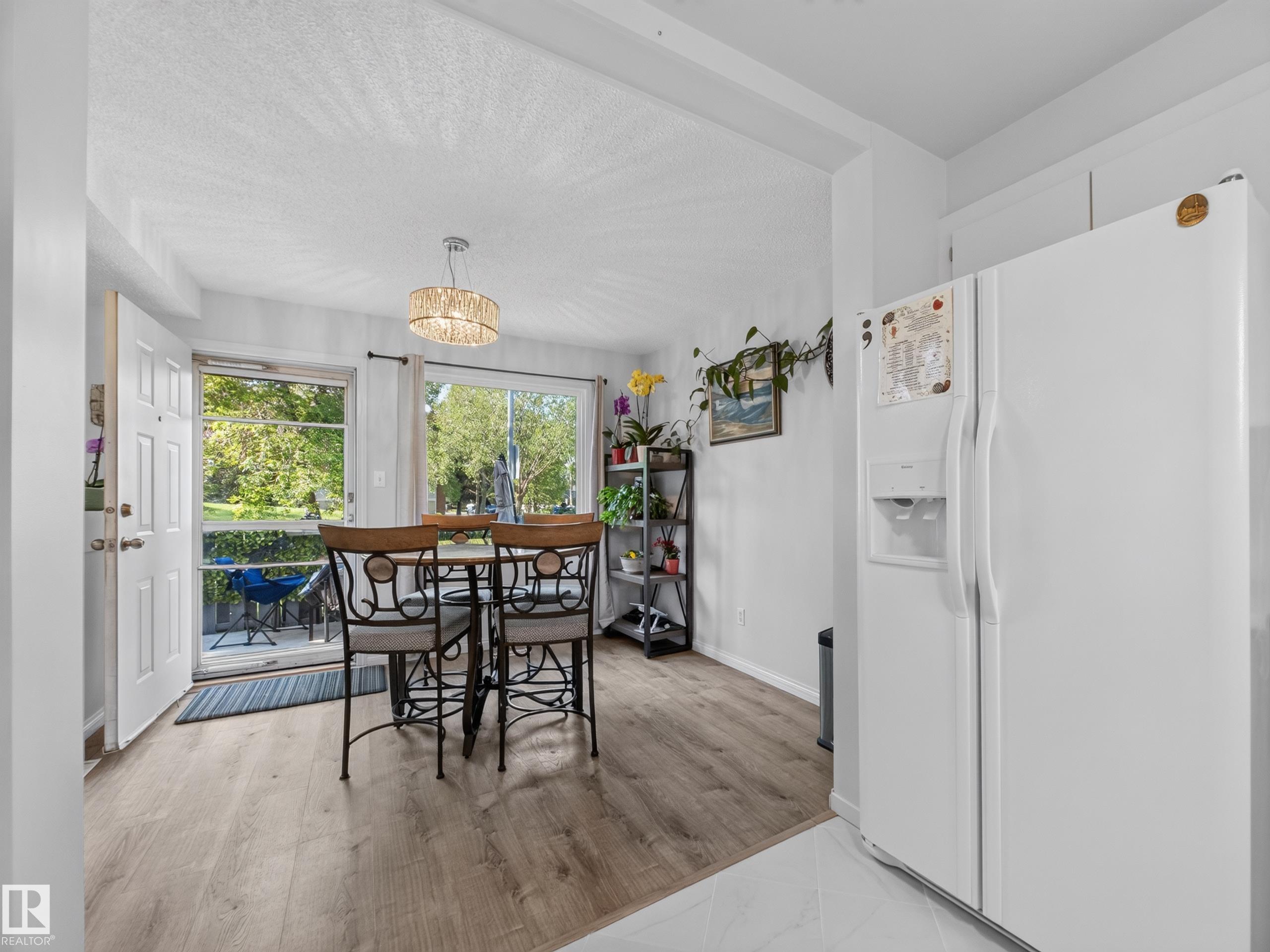 Photo 13 at 17 - 15710 Beaumaris Road NW, Beaumaris, Edmonton