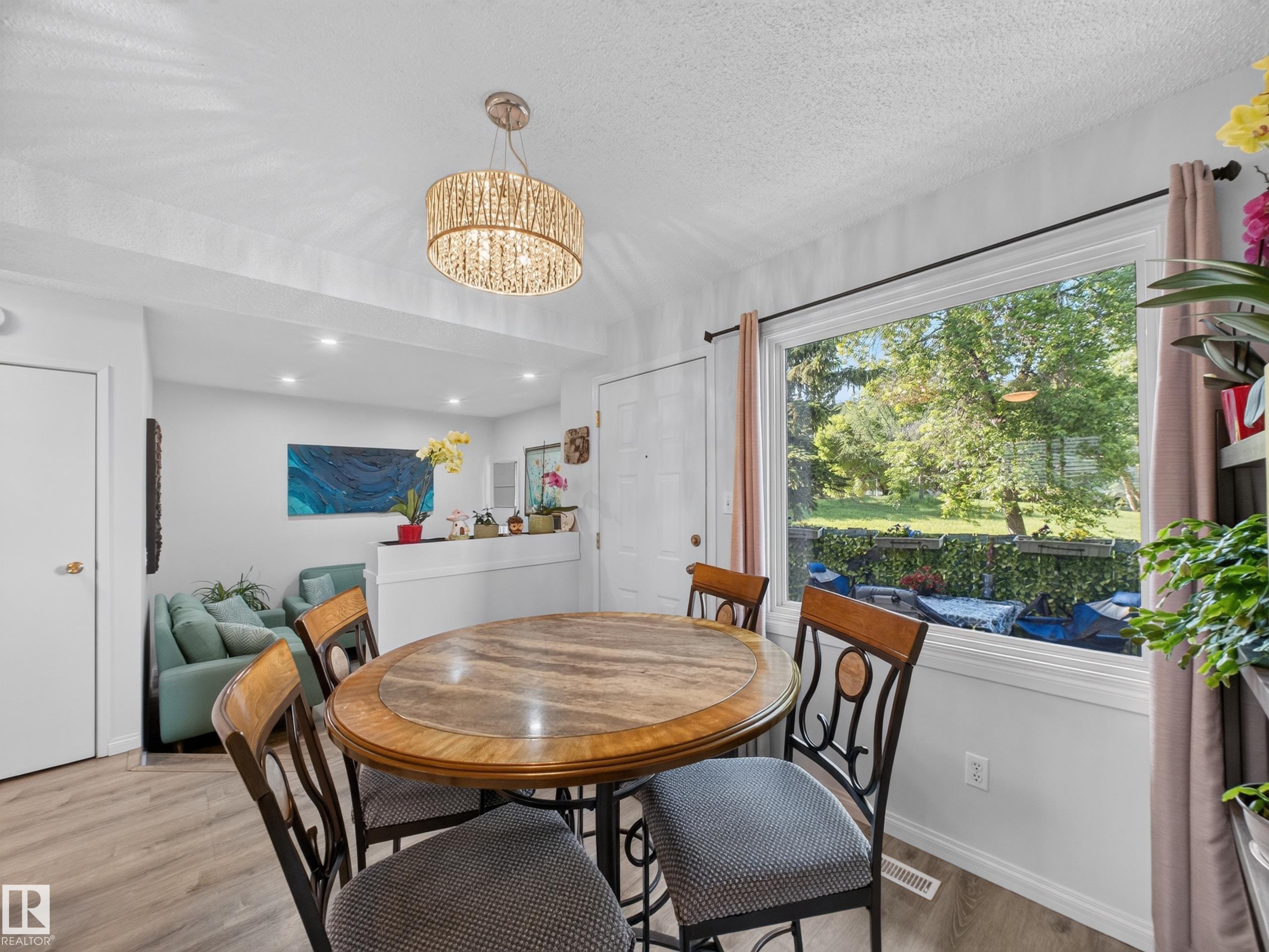 Photo 17 at 17 - 15710 Beaumaris Road NW, Beaumaris, Edmonton