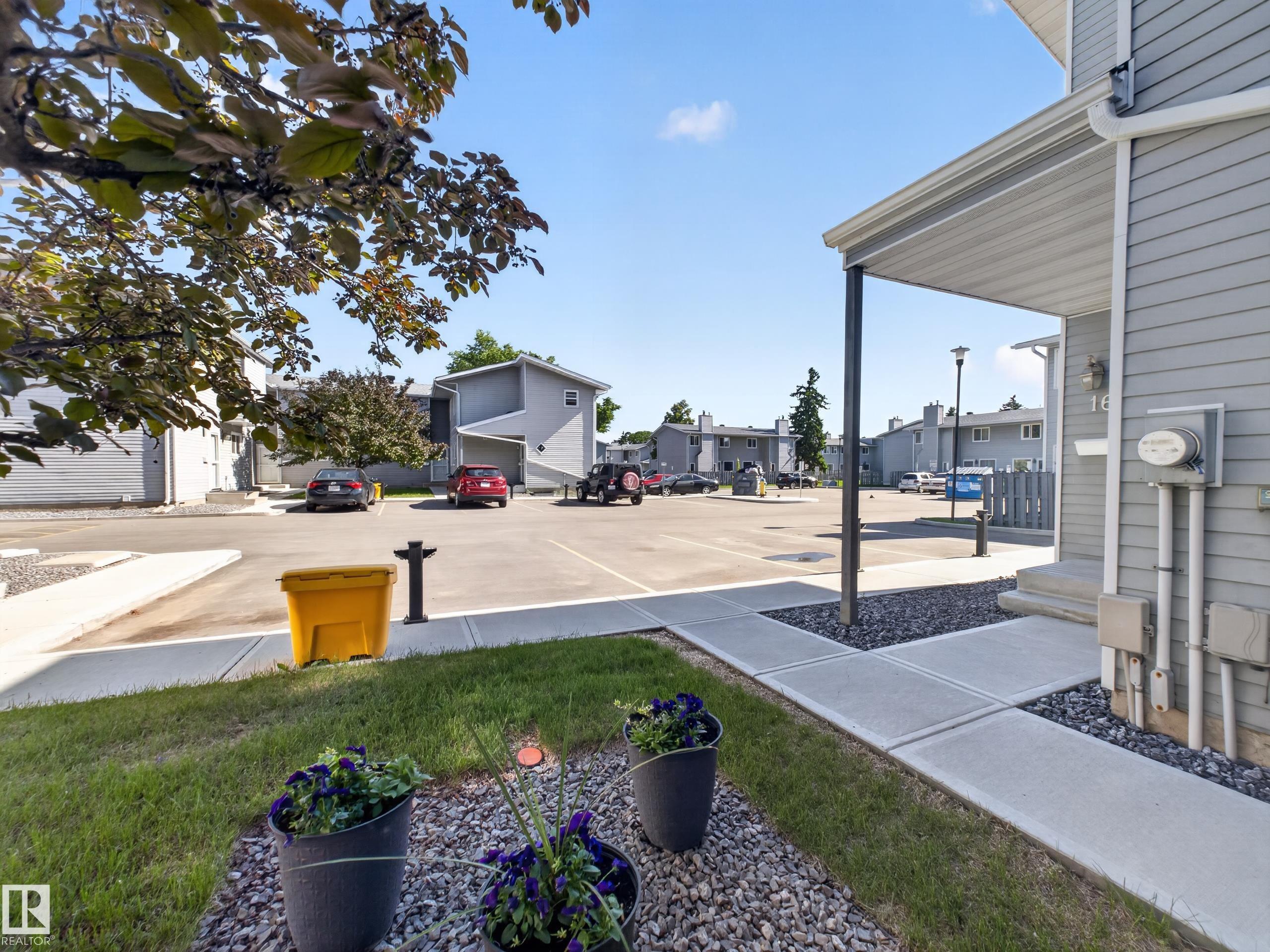Photo 54 at 17 - 15710 Beaumaris Road NW, Beaumaris, Edmonton