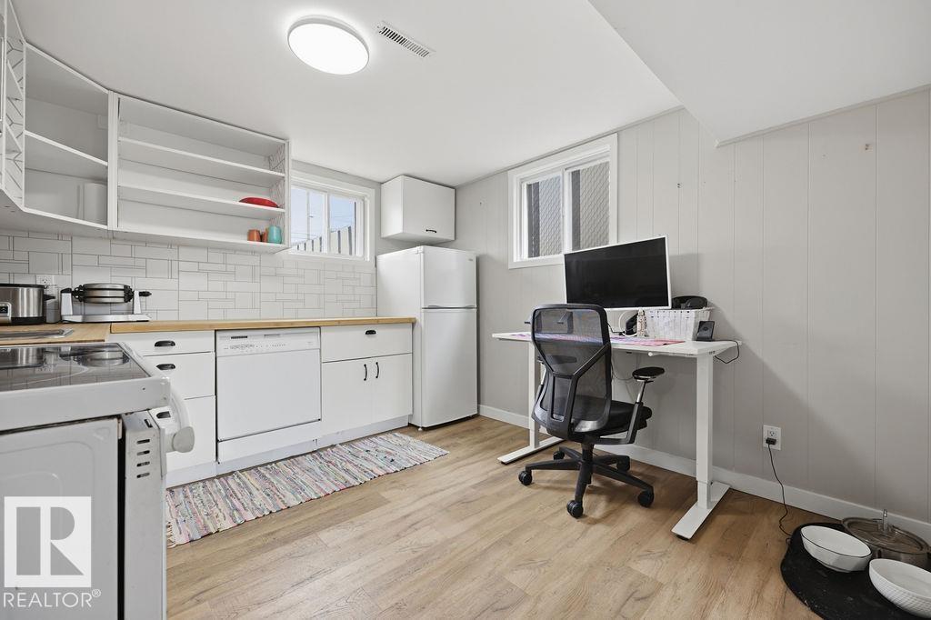 Photo 27 at 10932 151 Street NW, High Park, Edmonton