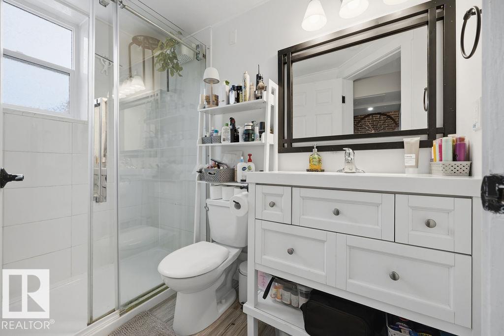 Photo 31 at 10932 151 Street NW, High Park, Edmonton