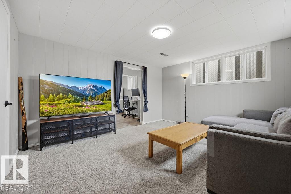 Photo 39 at 10932 151 Street NW, High Park, Edmonton