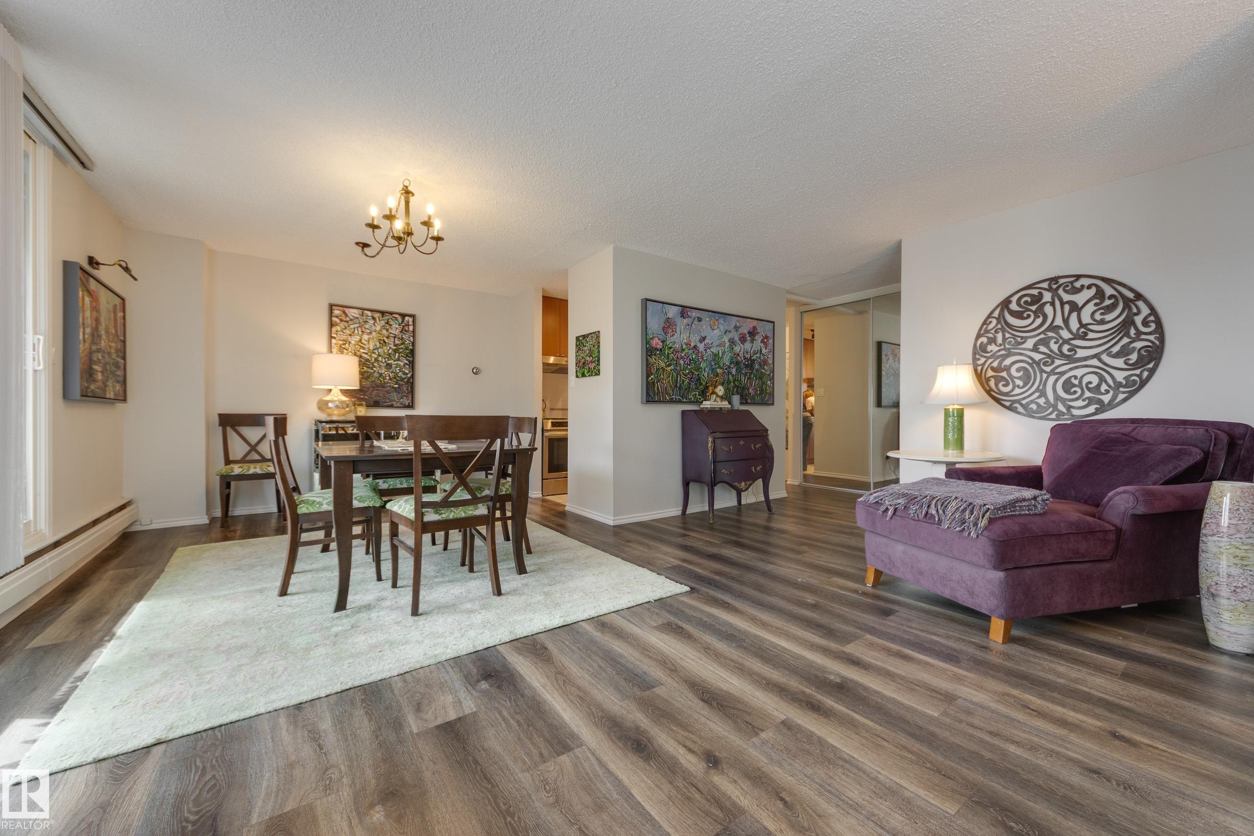 9909 110 Street NW, Wîhkwêntôwin, Edmonton 2