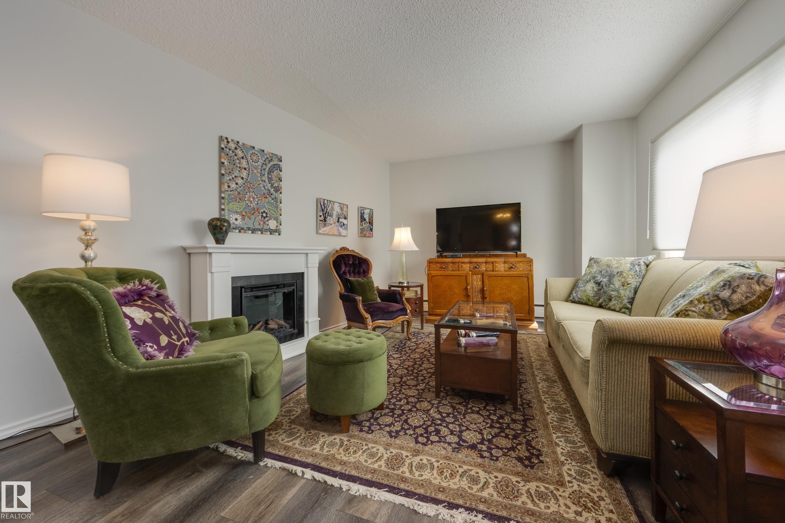 Photo 12 at 9909 110 Street NW, Wîhkwêntôwin, Edmonton