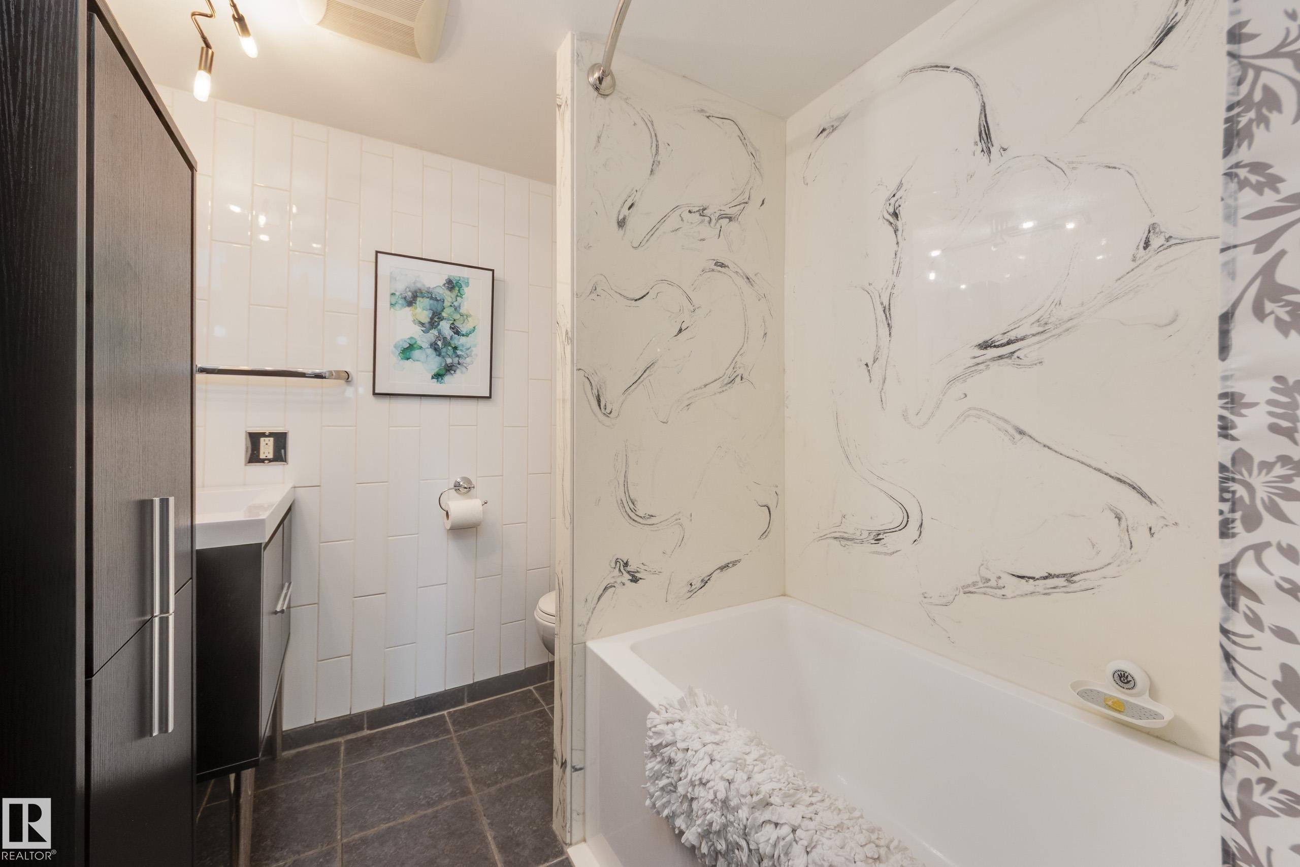 Photo 19 at 9909 110 Street NW, Wîhkwêntôwin, Edmonton