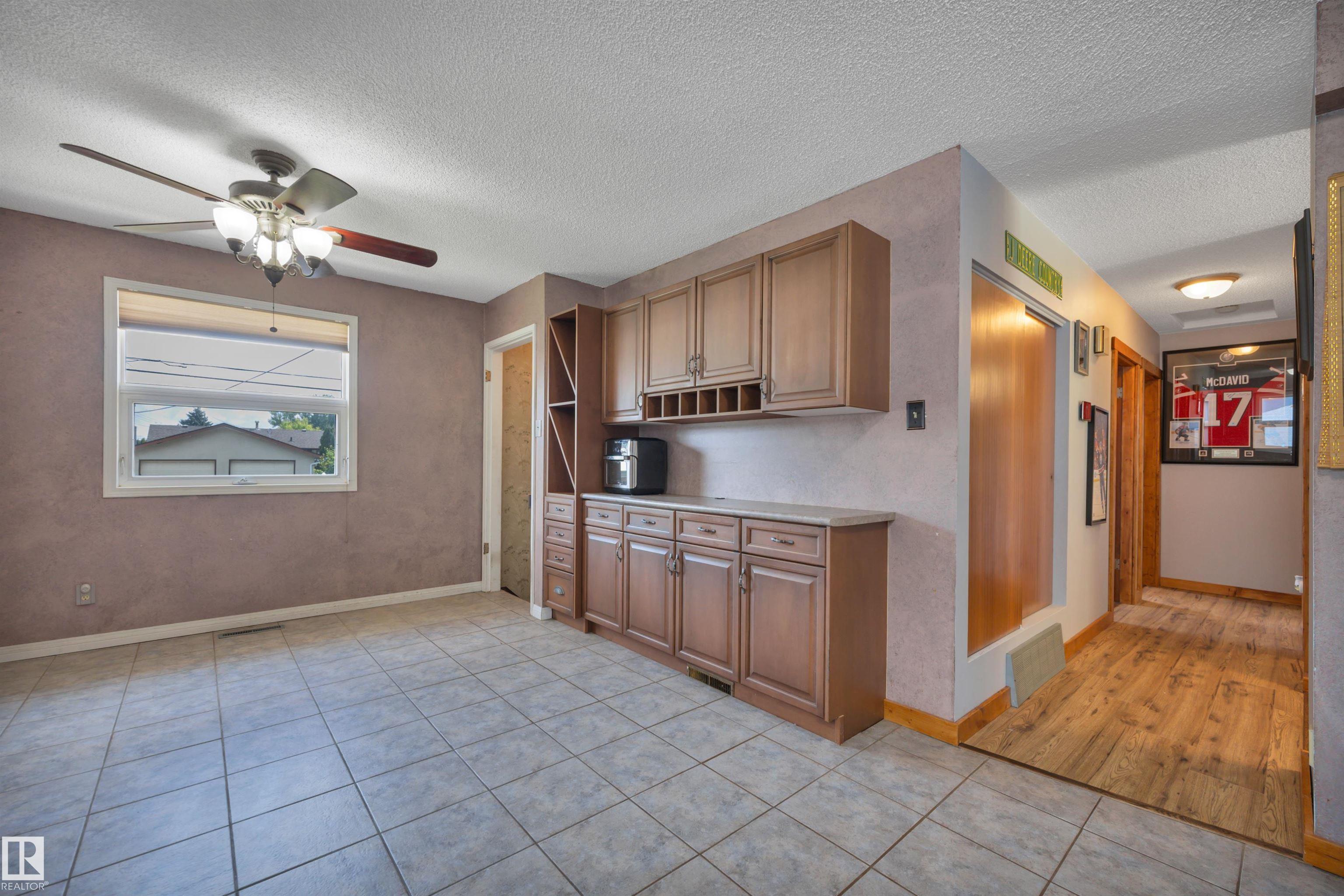 Photo 10 at 13327 73 Street NW, Delwood, Edmonton
