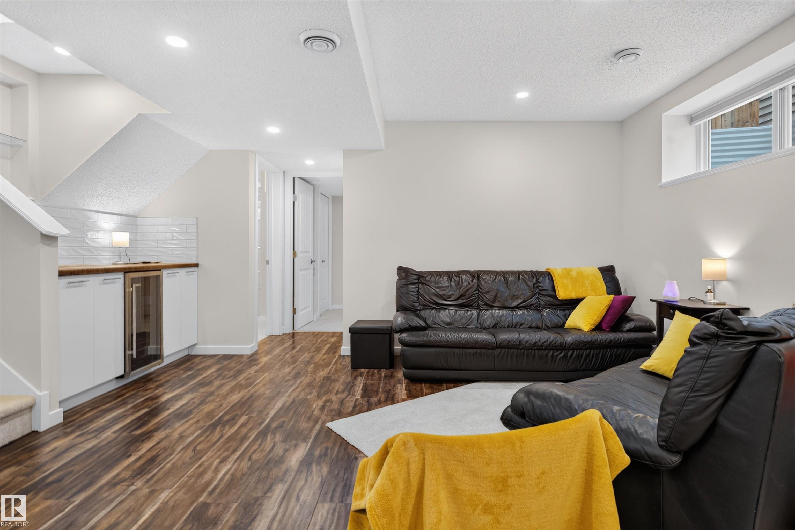 Photo 26 at 6928 22 Avenue SW, Summerside, Edmonton