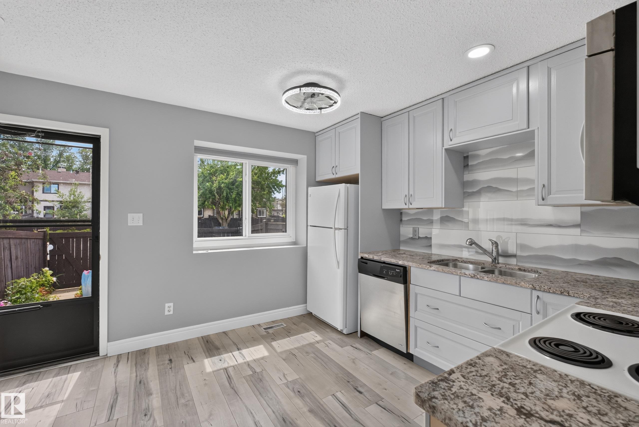 Photo 15 at 178 Tudor Lane NW, Sweet Grass, Edmonton