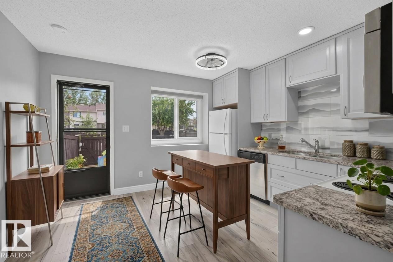 Photo 4 at 178 Tudor Lane NW, Sweet Grass, Edmonton