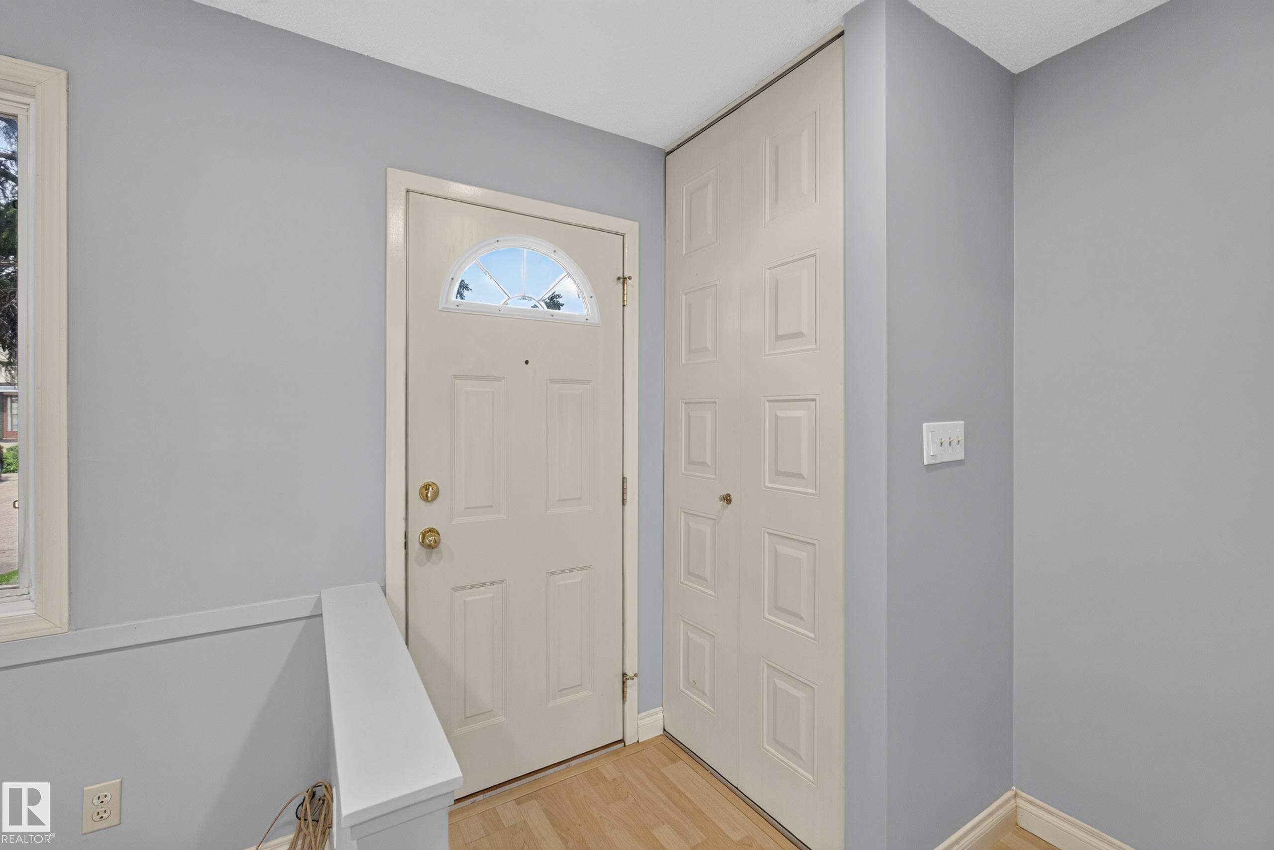 Photo 10 at 178 Tudor Lane NW, Sweet Grass, Edmonton
