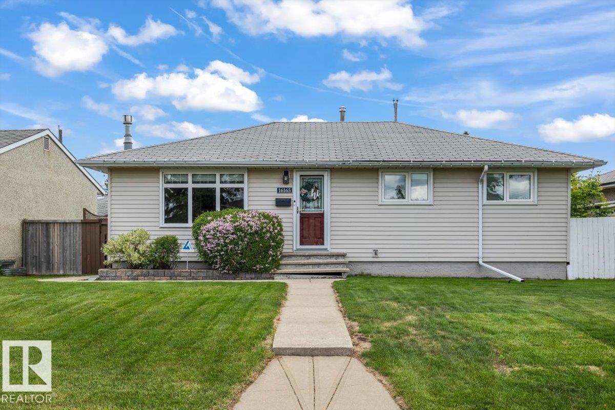 16165 110b Avenue NW, Mayfield, Edmonton 2