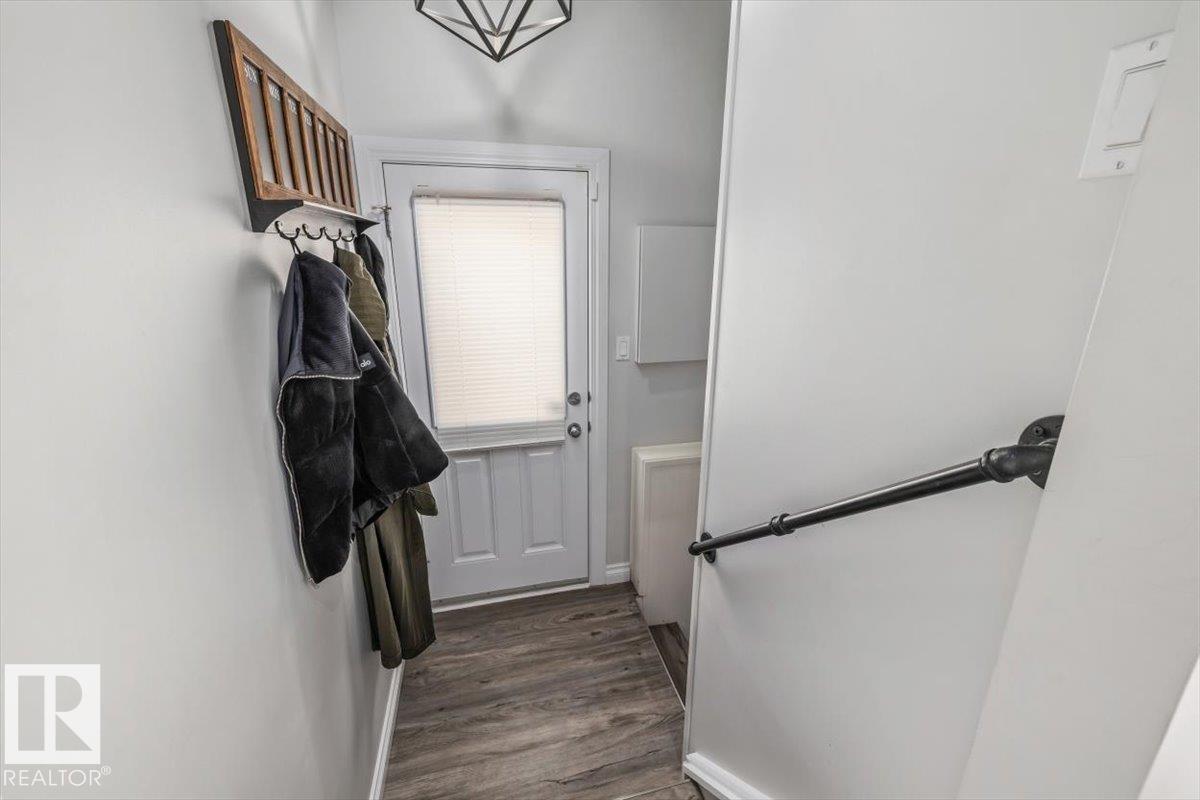 Photo 18 at 16165 110b Avenue NW, Mayfield, Edmonton