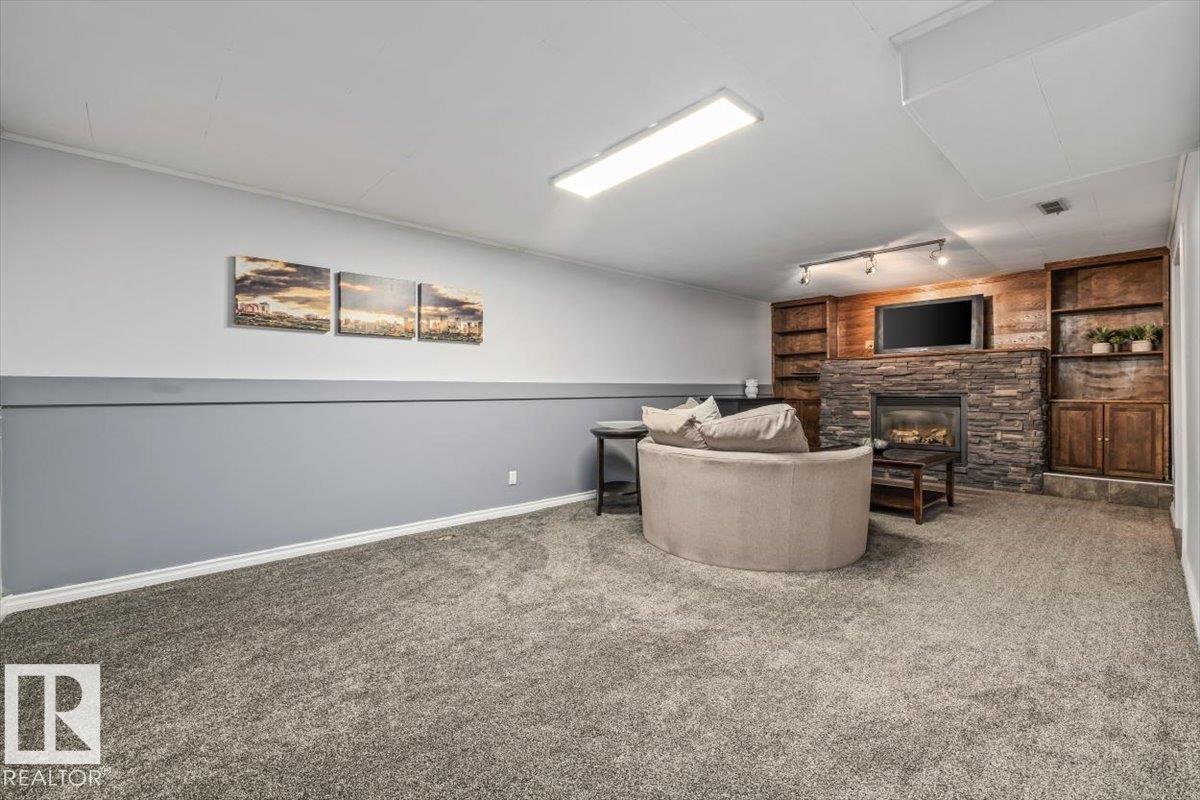 Photo 21 at 16165 110b Avenue NW, Mayfield, Edmonton