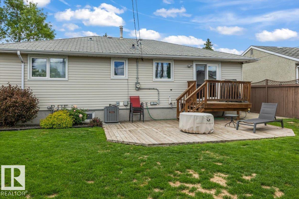 Photo 31 at 16165 110b Avenue NW, Mayfield, Edmonton